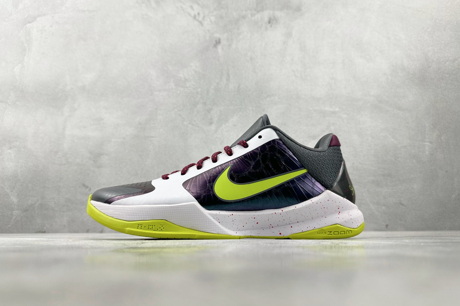 N K Kobe 5 Protro Chaos（2019） CD4991-100  Men's Size 4-14