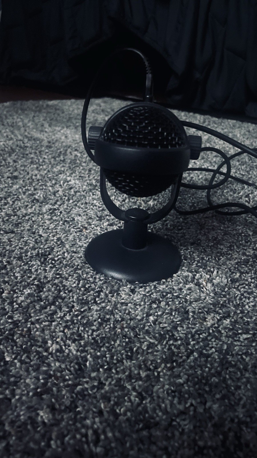 Blue Snowball USB Desktop Microphone Black Adjustable Stand/Mount