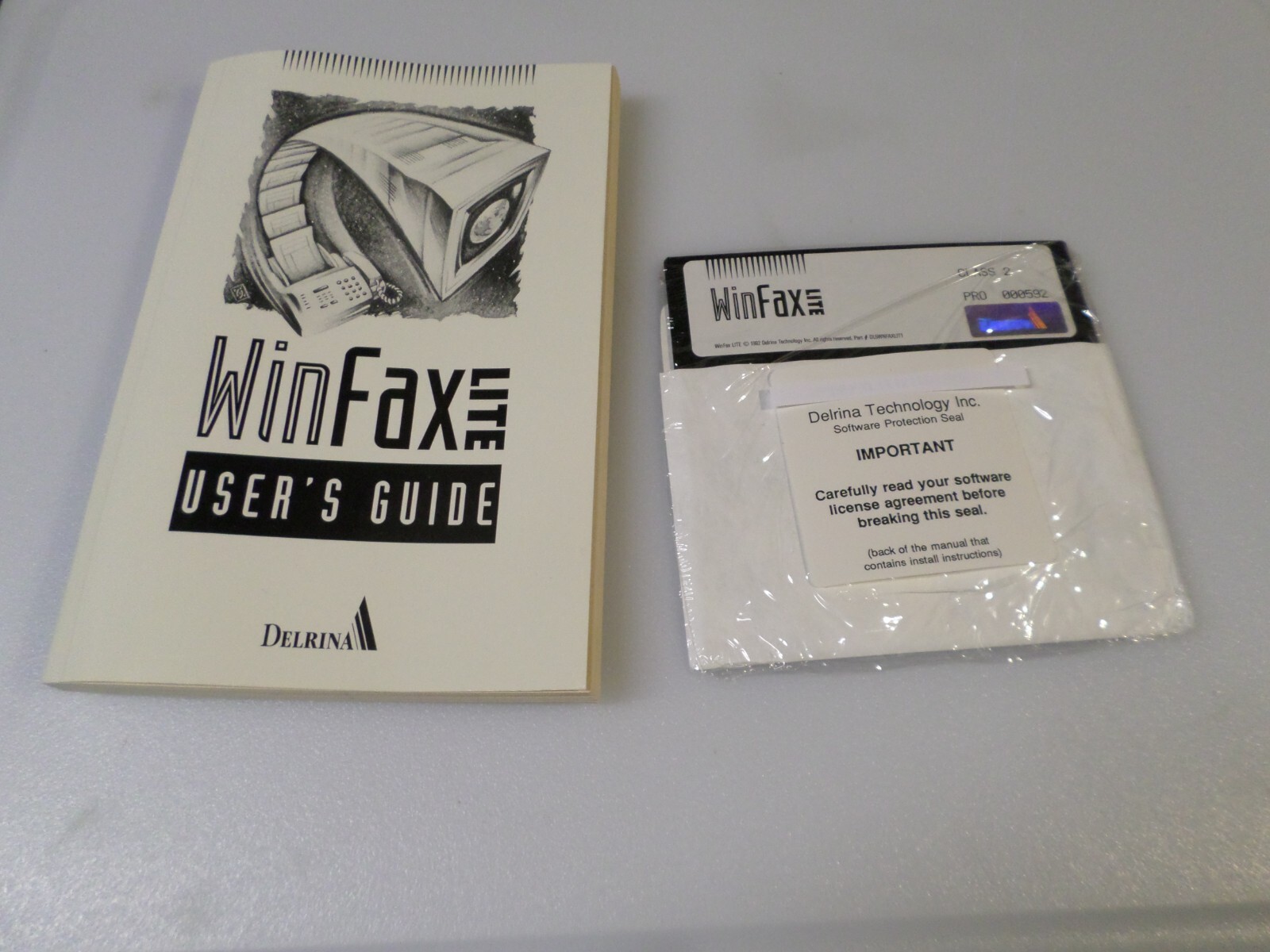 VINTAGE 1982 WINFAX LITE 5.25 DISKETTE CLASS 2 WITH USER MANUAL