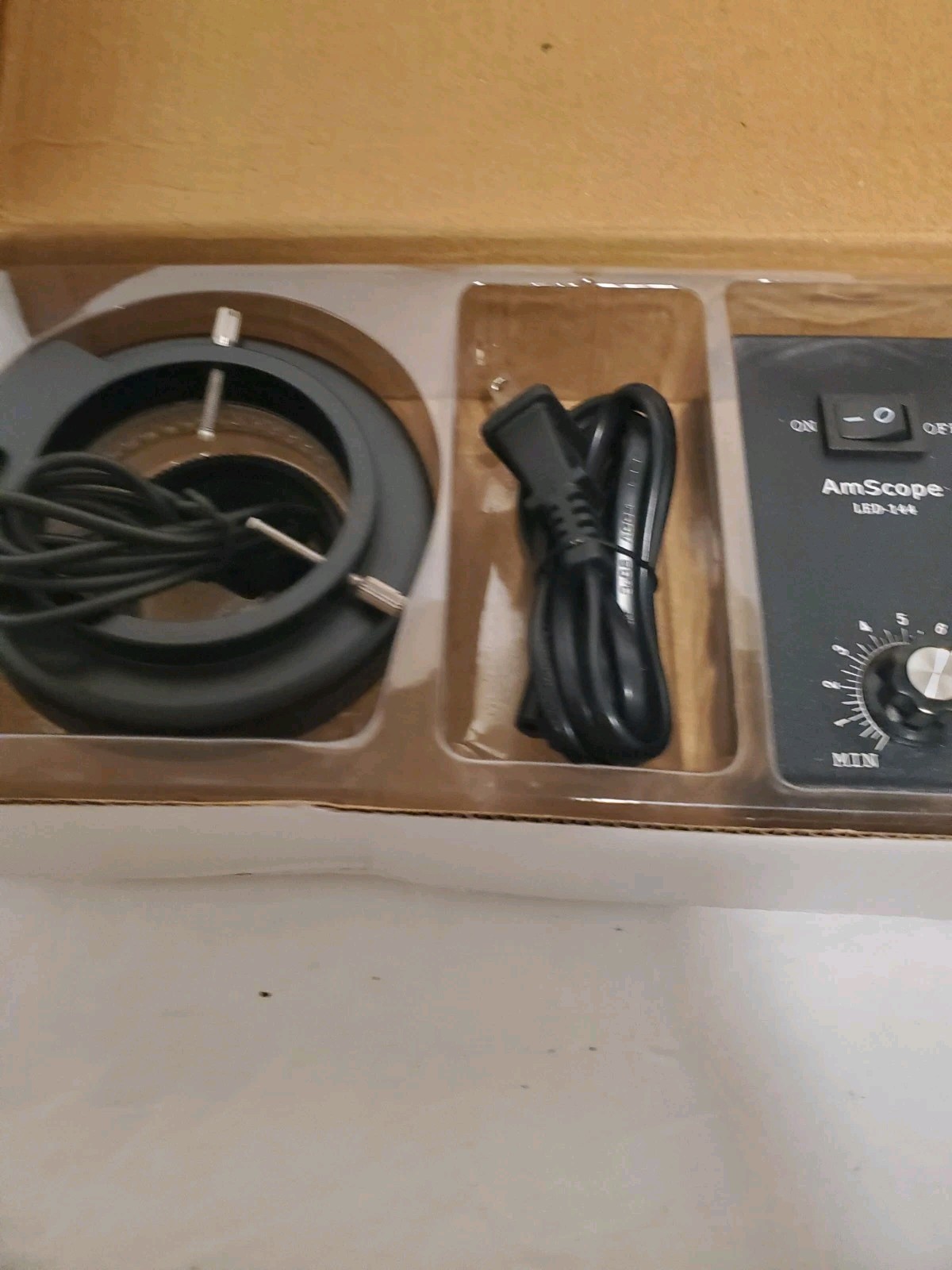 AMSCOPE 144-LED FOUR-ZONE ADJUSTABLE MICROSCOPE RING LIGHT W/ADAPTOR 110-220V