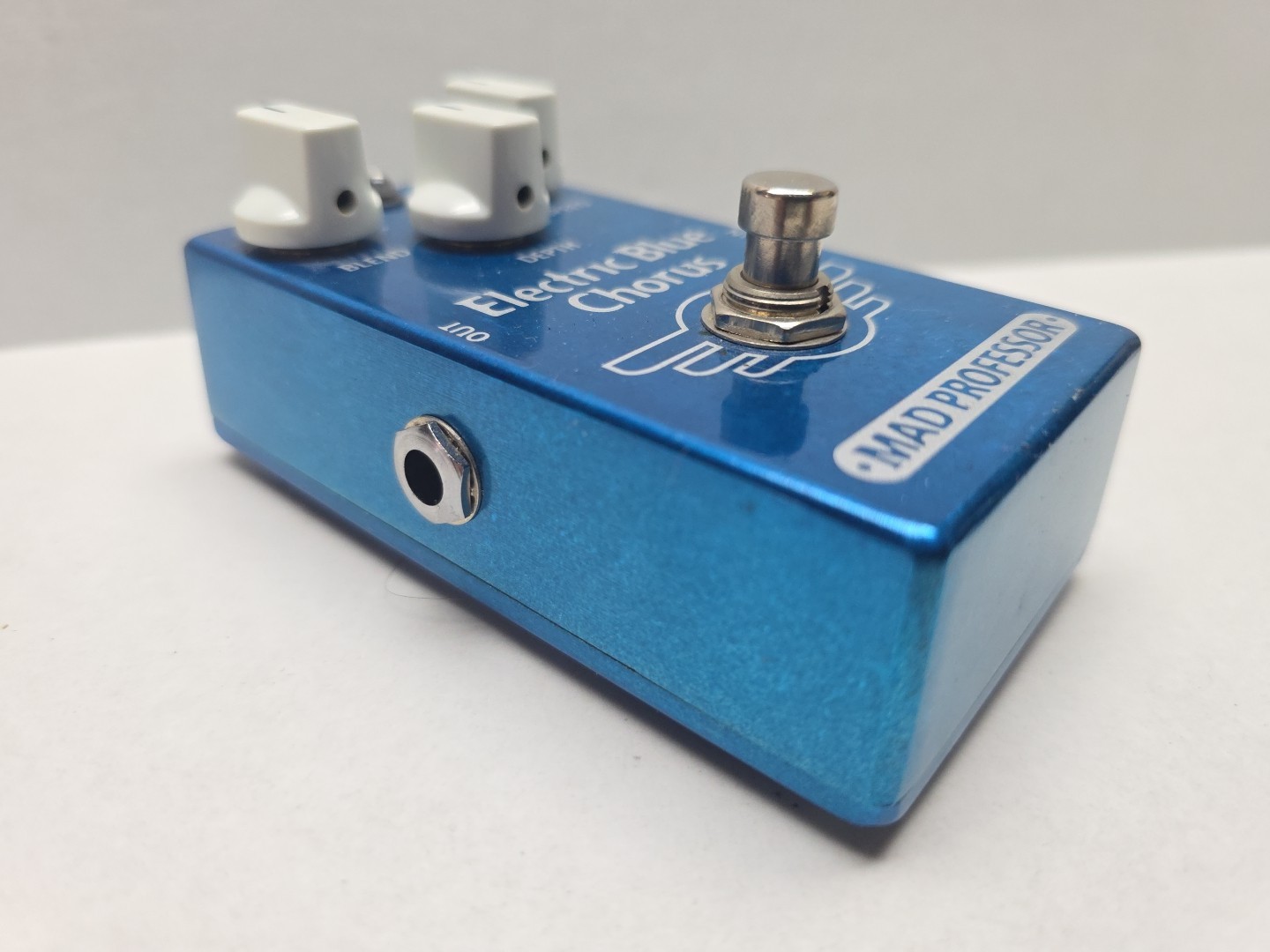 Mad Professor Electric Blue Chorus Guitar Effect Effects Pedal Nice