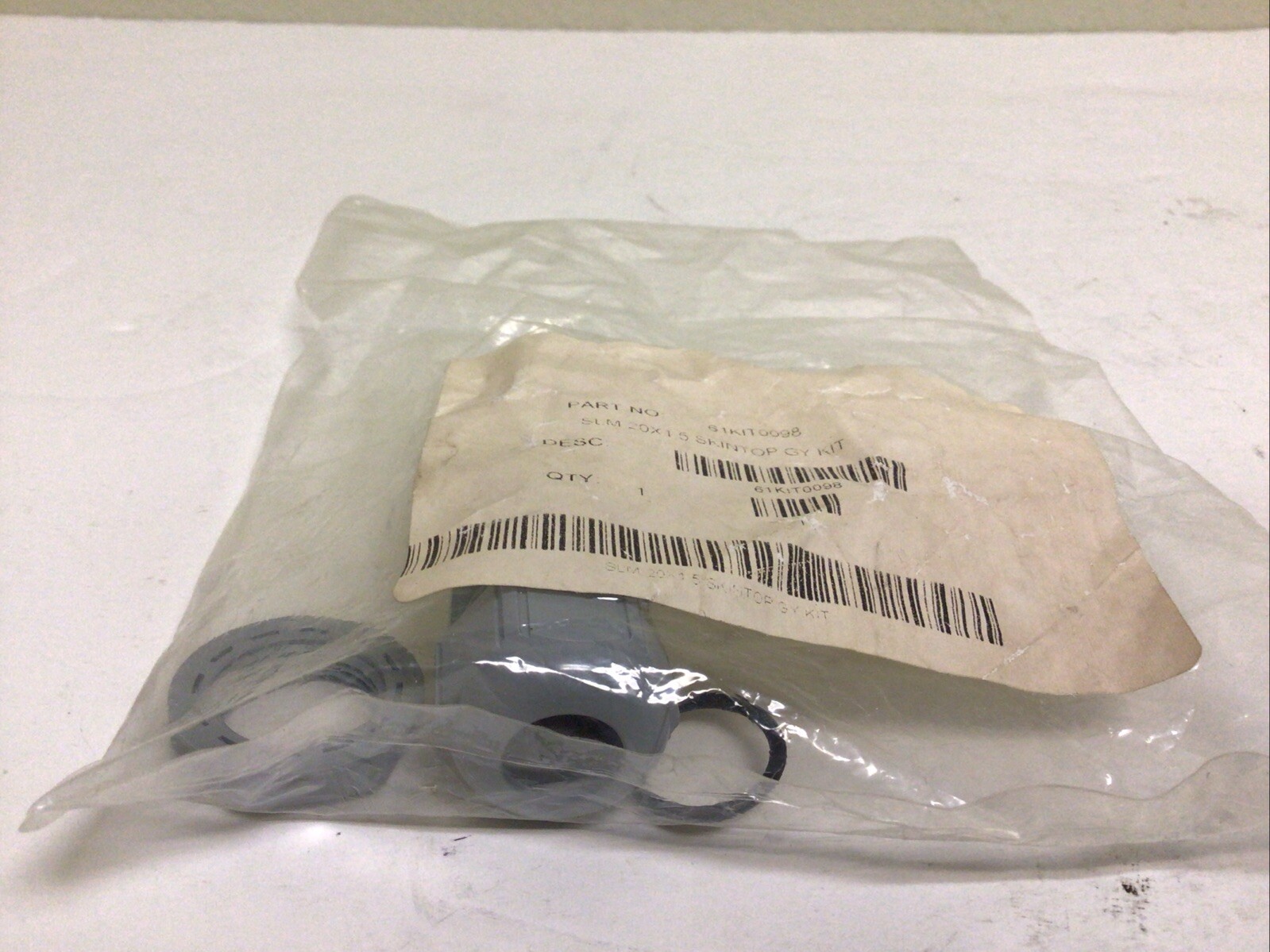 NEW, 61KIT0098 SLM 20X15 SKINTOP GRAY KIT STRAIN RELIEF CONNECTOR, FREE SHIPPING