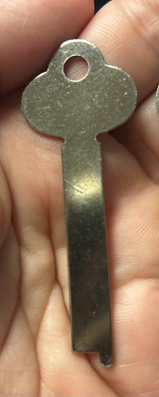 Ilco 1370 Steel Flat Key Blank uncut (1 Key)