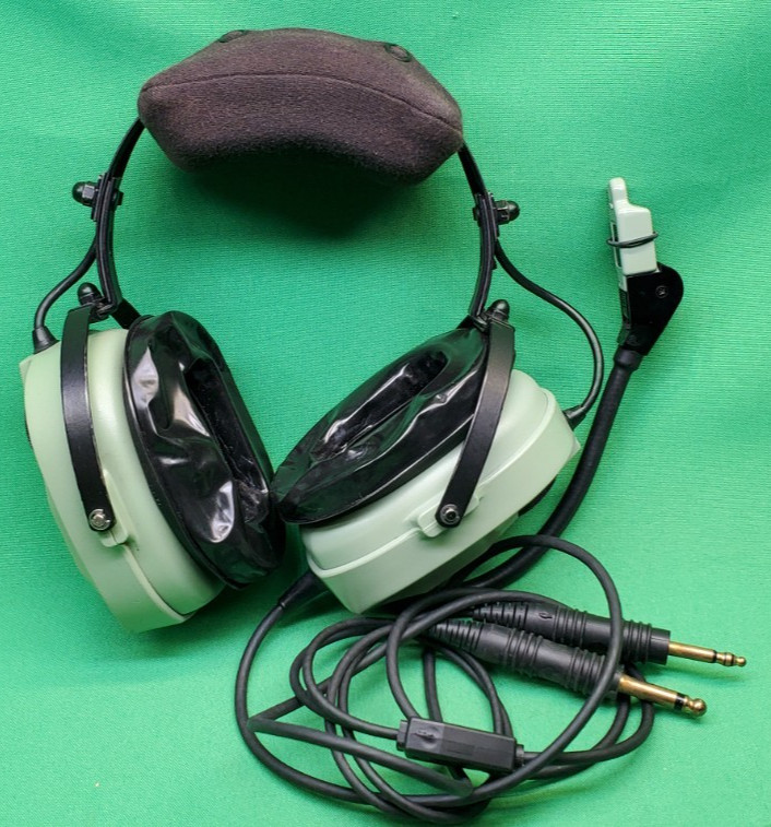 *AS IS* David Clark Aviation Headset with M4 Microphone – Dual Plug