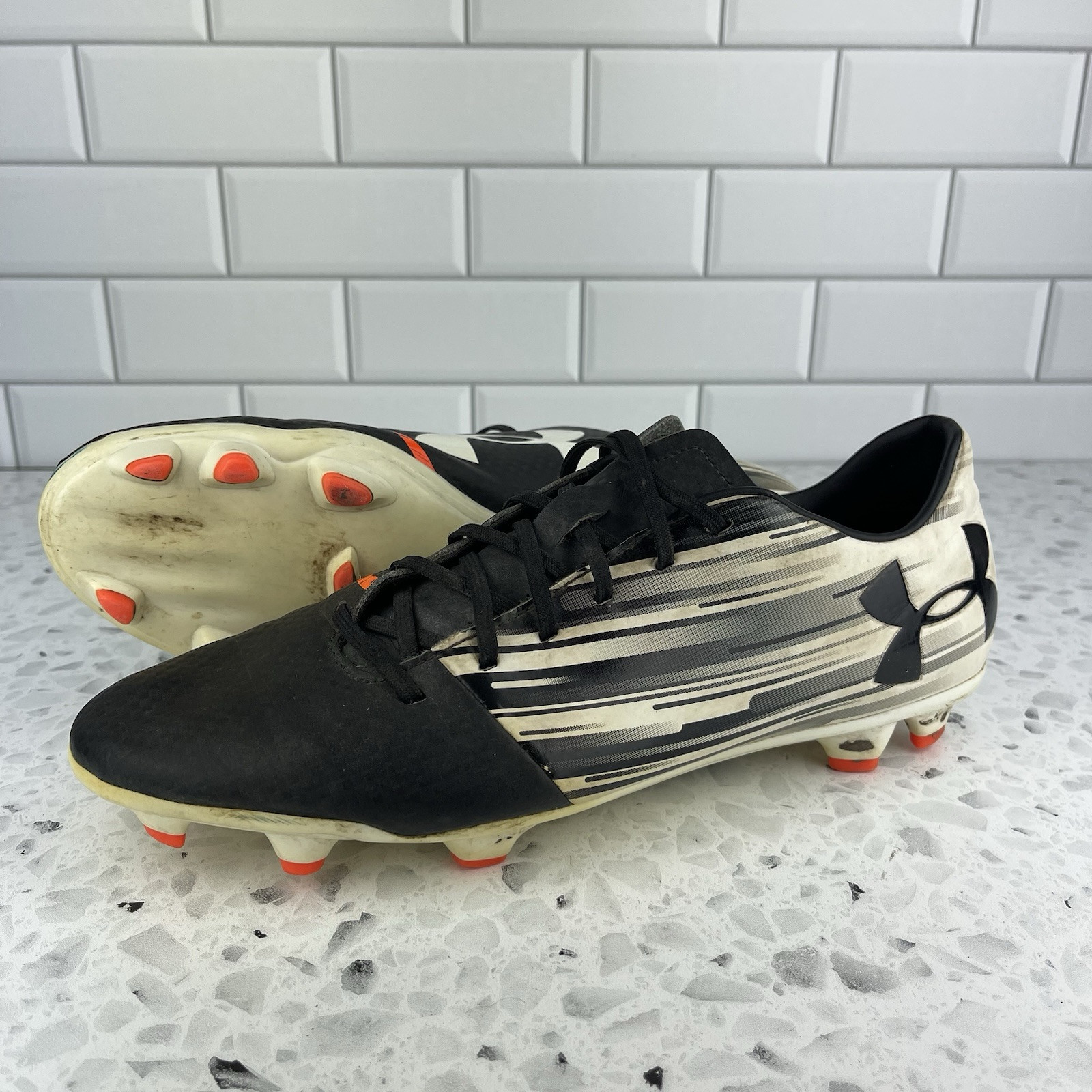 Under Armour Spotlight Used Soccer Shoes Cleats Football Men’s 12  -448