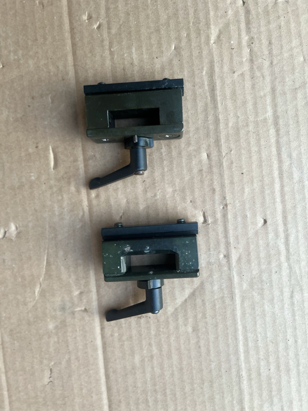 PAIR QUANTUM 600, Q6 Edge, HD Single-Post  Armrests Receiver/mount Only