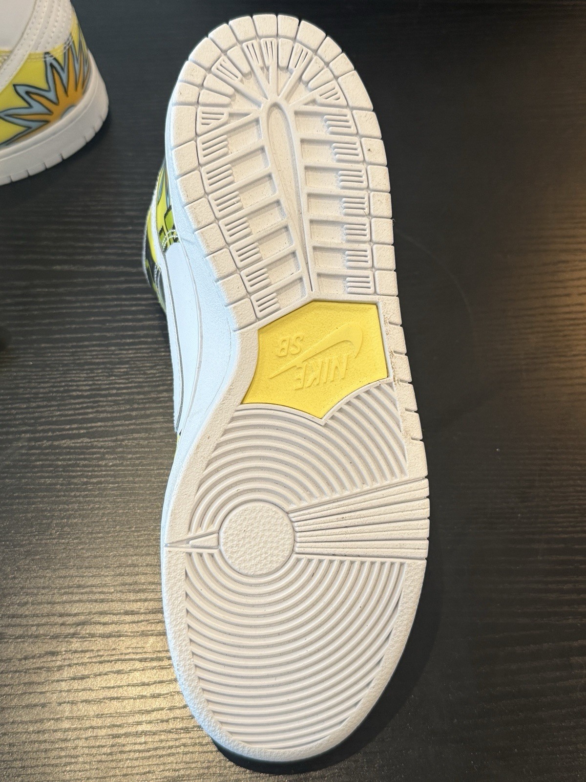 Nike SB Men's De La Soul High Shoes White/Yellow Graphic US 8.5