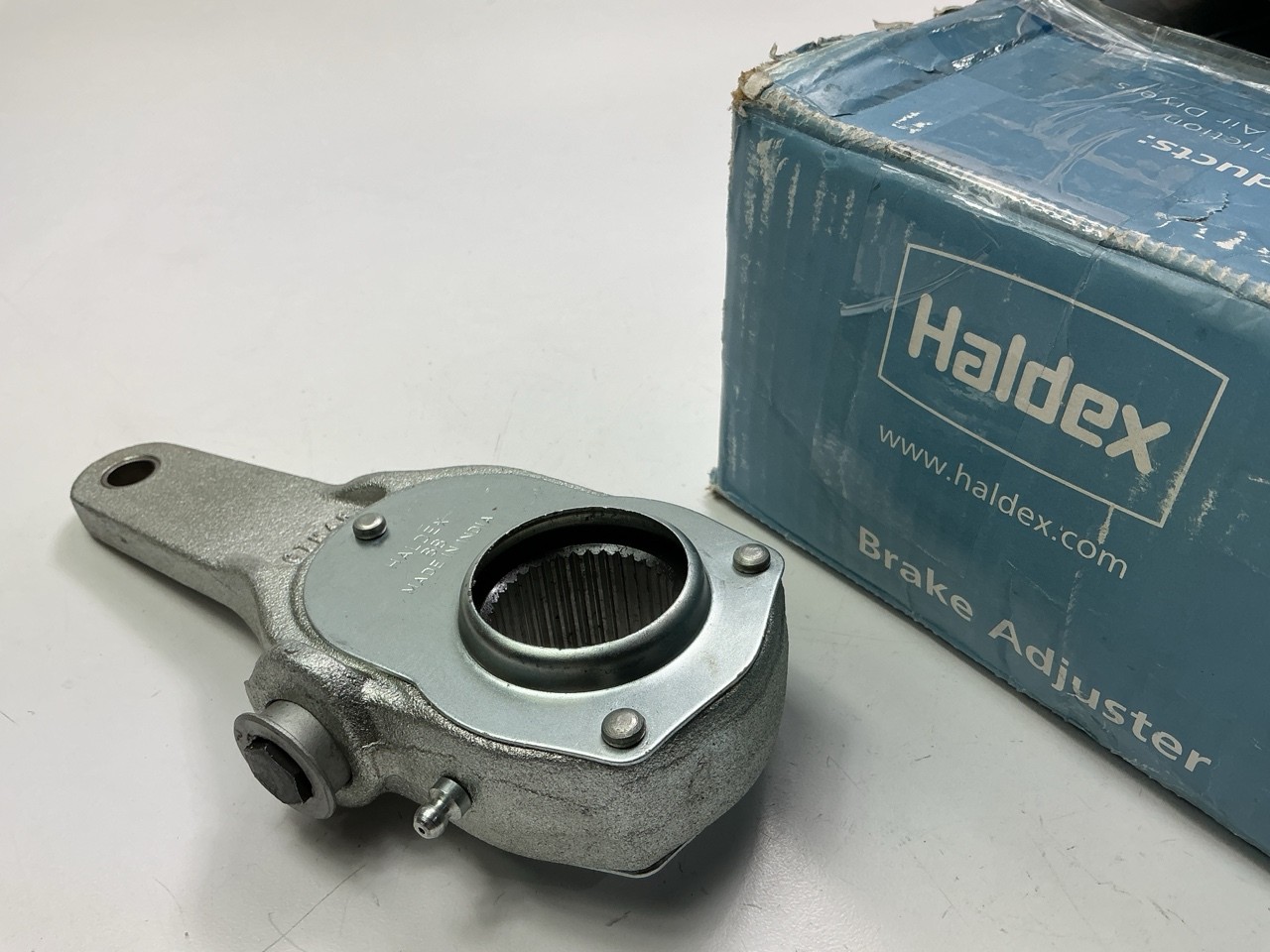 Haldex KN44041 Air Brake Manual Slack Adjuster 6" Arm, 1-5/8"-37 Spline