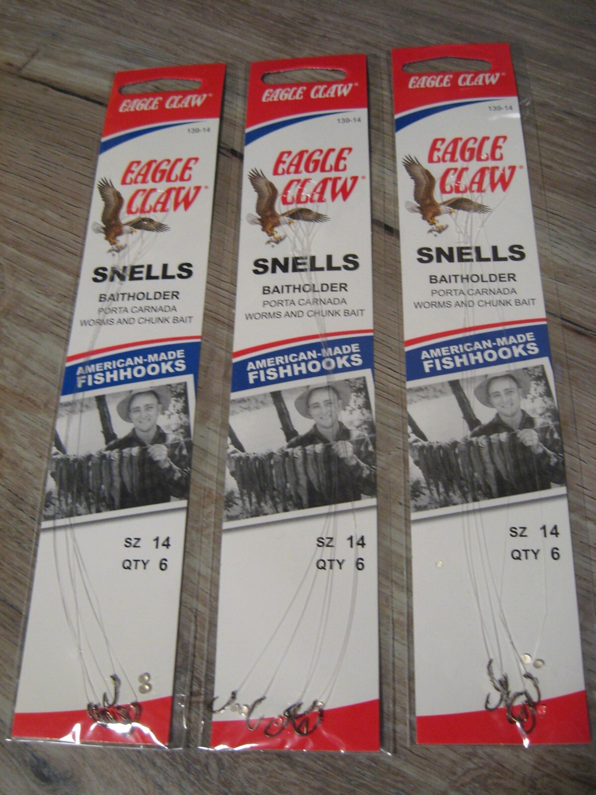 18 Snelled Eagle Claw 139 Bait Holder BaitHolder Fishing Hooks Size 14
