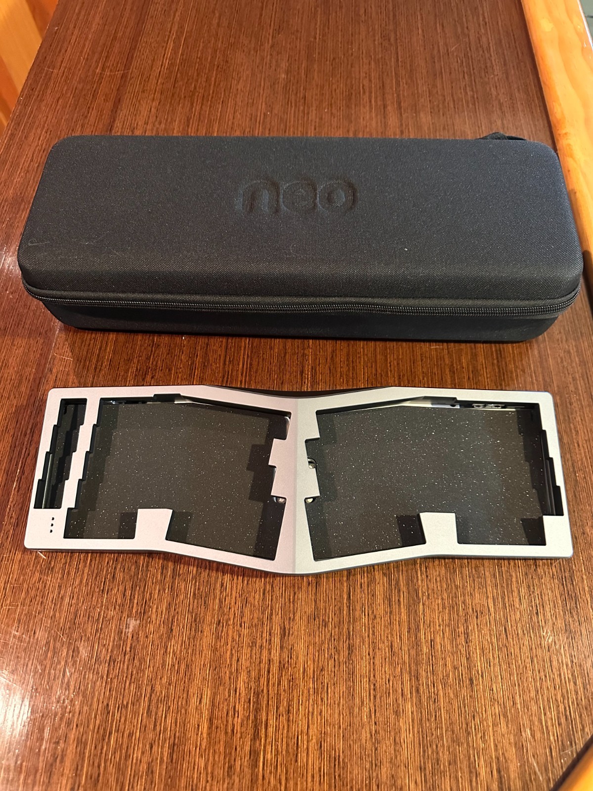 Neo Ergo Barebones Tri-Mode Gray/Silver FR4 Plate w/ Case & Accessories