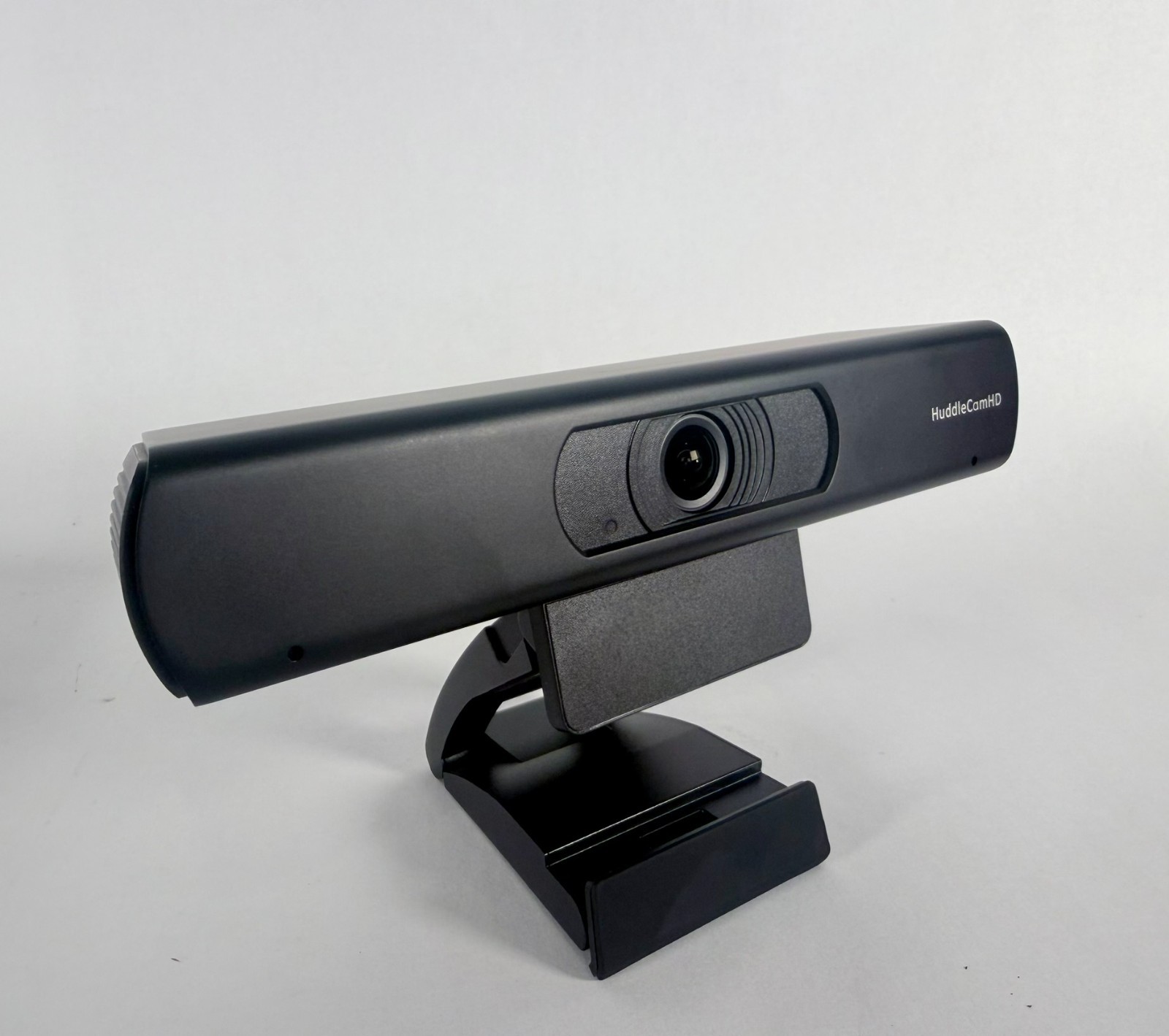 HuddleCamHD Pro USB 4K EPTZ Webcam with IR Remote | HC-EPTZ-USB