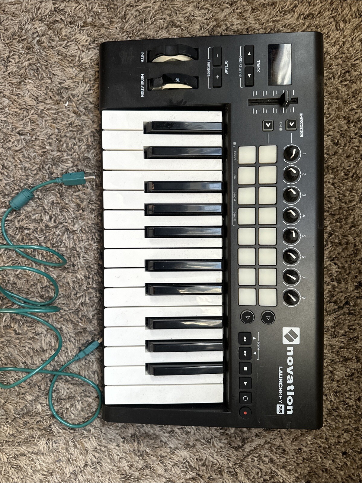 Novation Launch key 25