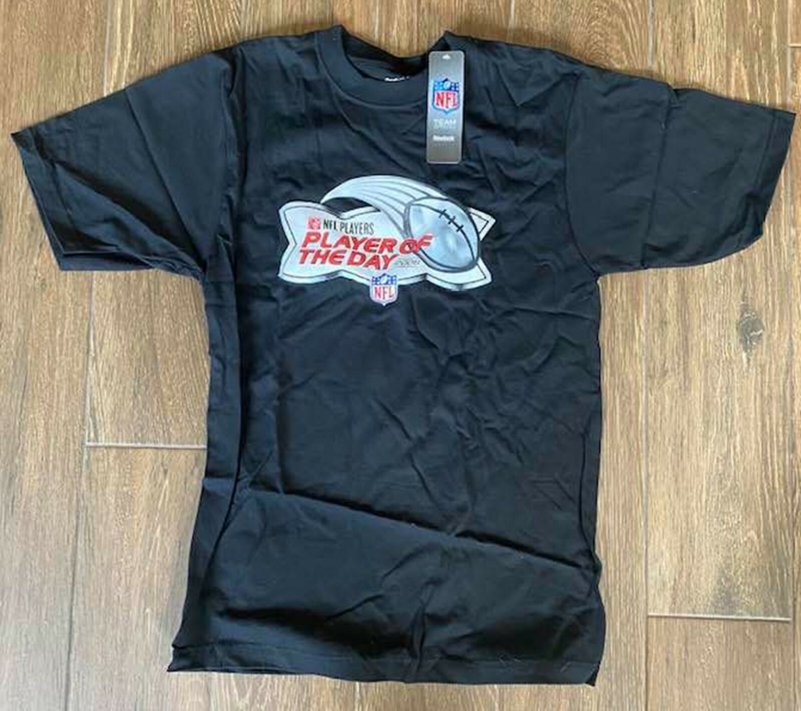 NFL PLAYER OF THE DAY 2008 - ORIGINAL LICENSED T-SHIRT NEW WITH TAG-ADULT SMALL