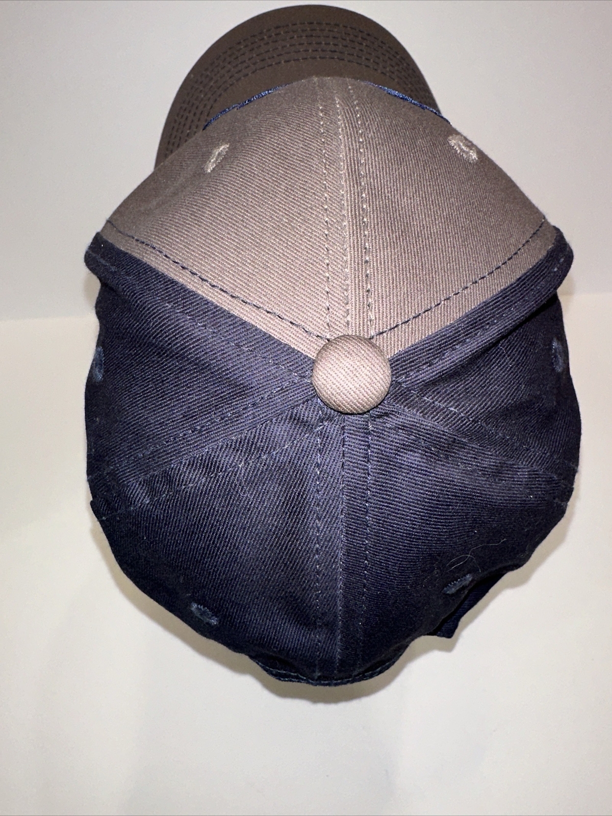Vortex Snap Back Strap Gray and Blue Hat by Vortex Pristine Condition