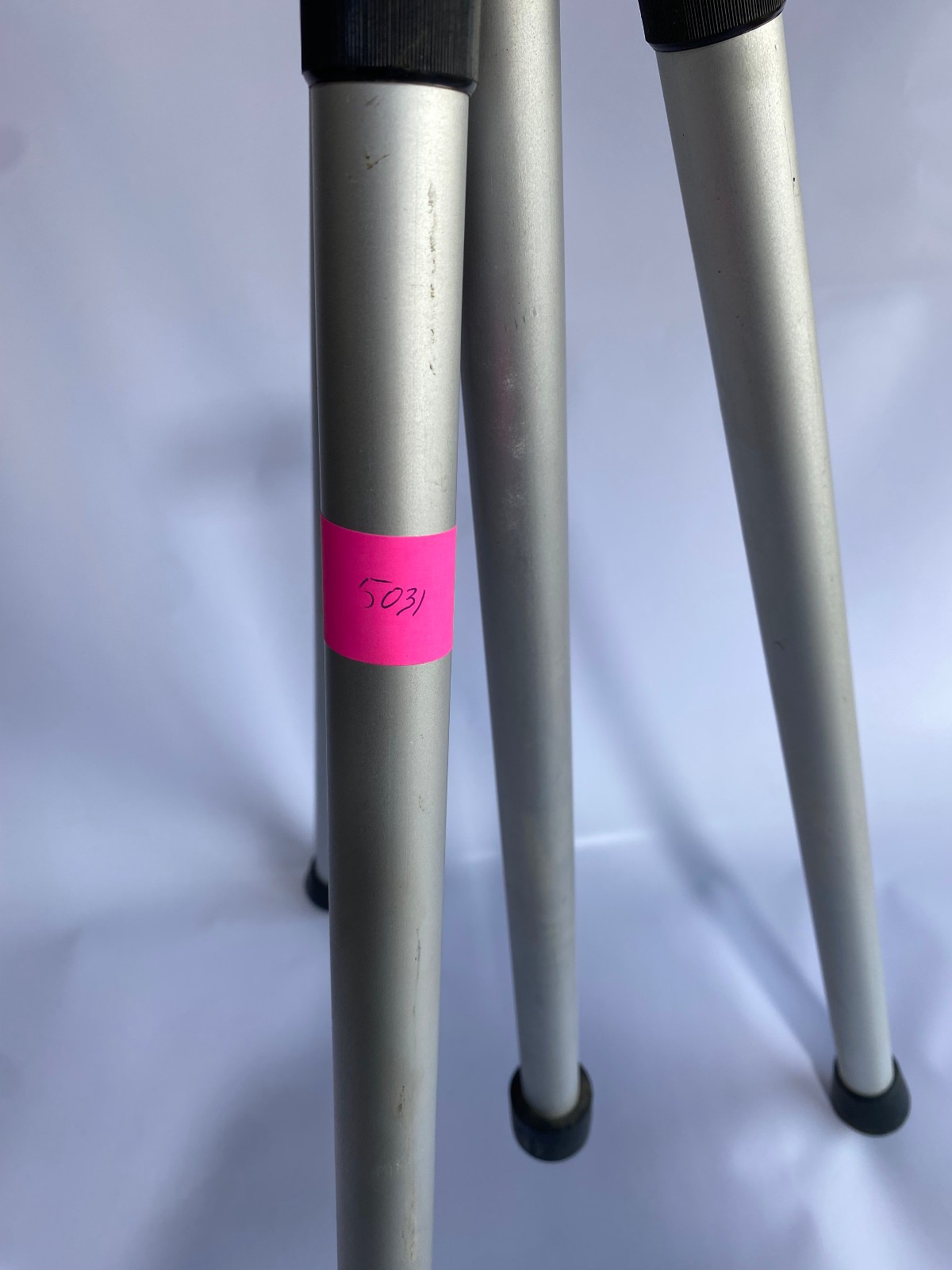 Vintage Welt Safe Lock Camera Tripod w/ Head Model FL - Flip. Adjustable