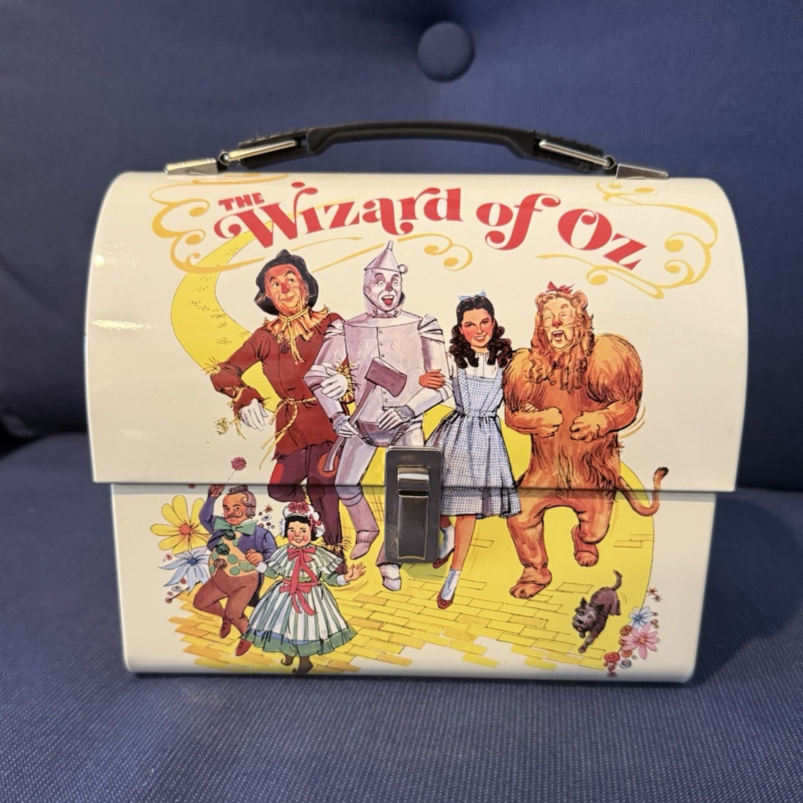 Vandor The Wizard of Oz Collectible Metal Lunchbox White Lunch Box