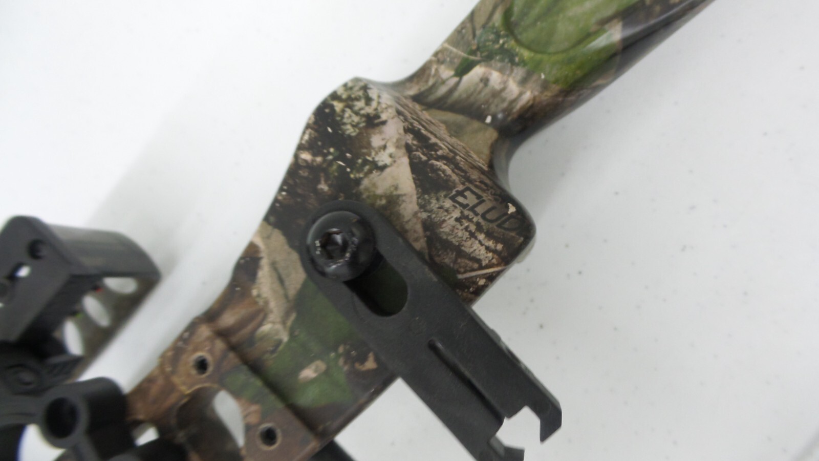 BARNETT VORTEX ELUDE HUNTER COMPOUND BOW (105731-1 R BY74)