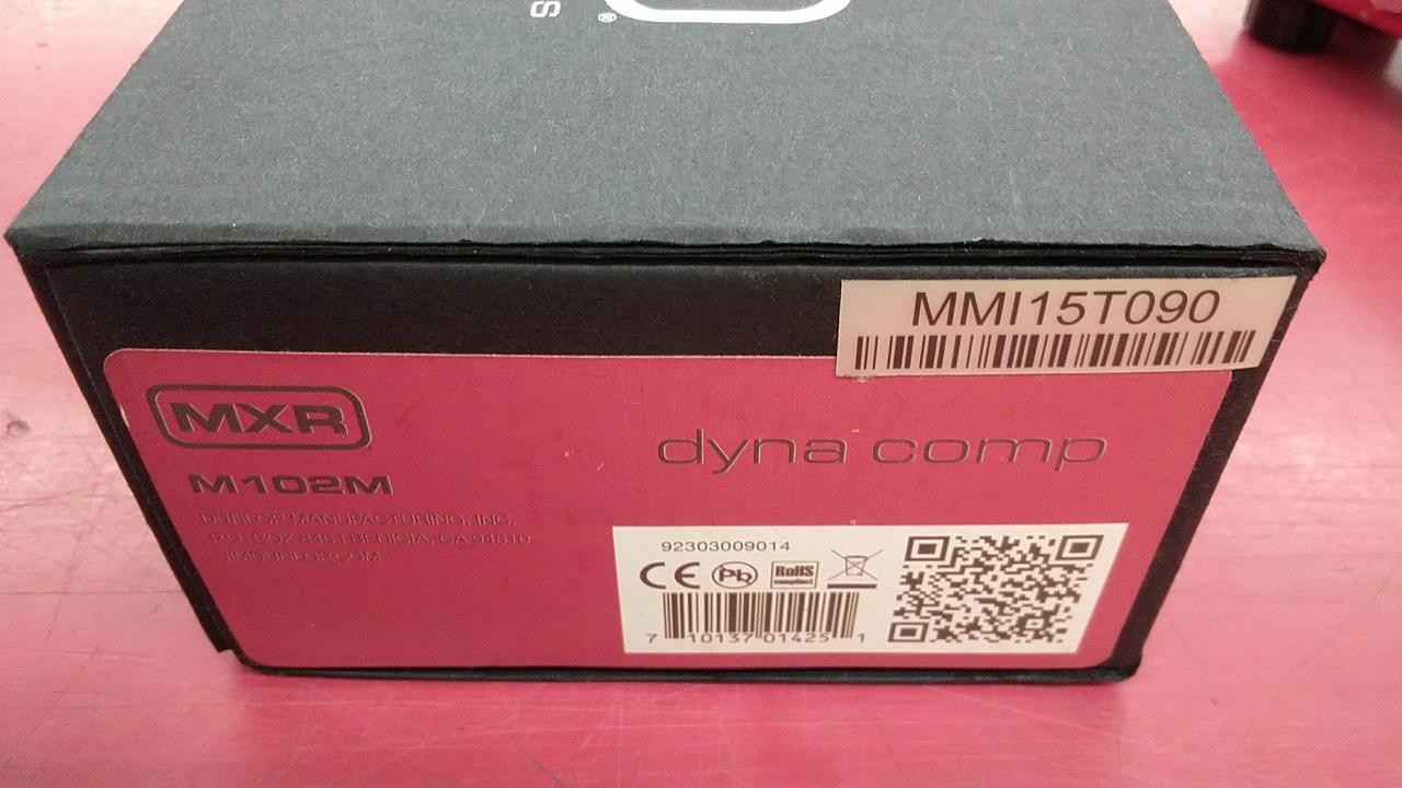 MXR M102 Dynacomp Compressor Pedal Guitar Effects Used