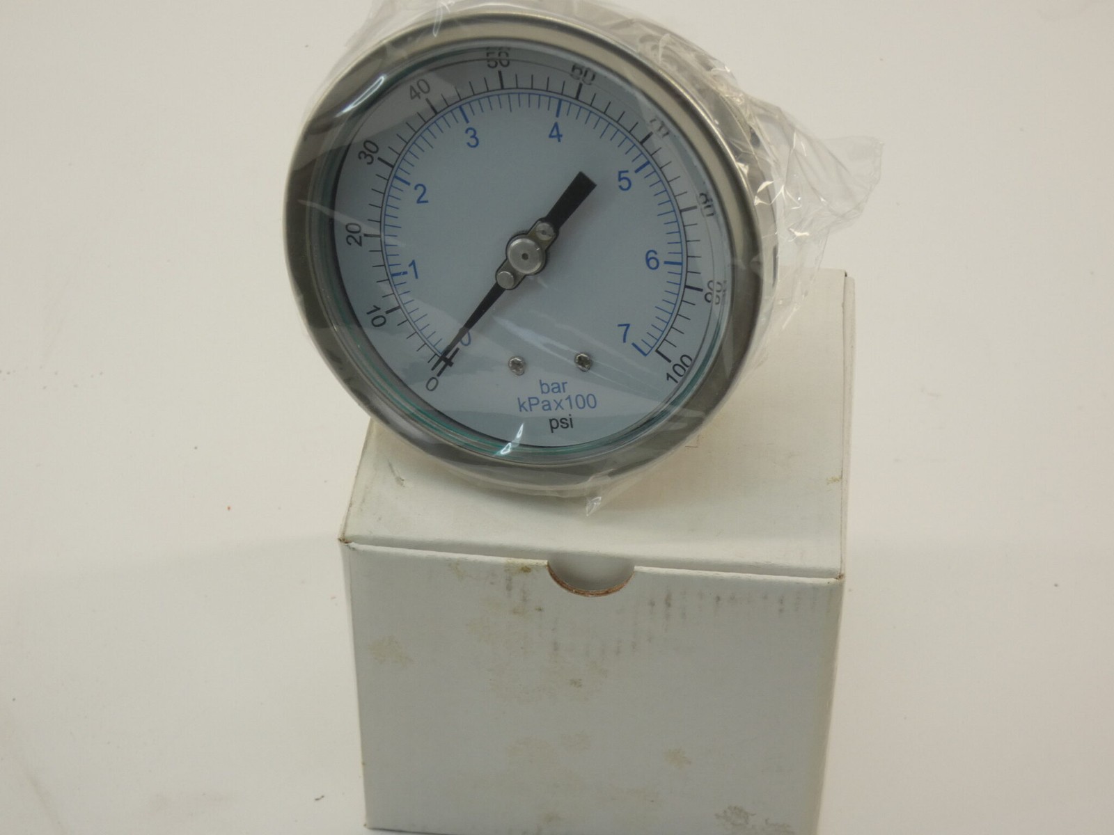 98141010 PSI Gauge 0-100PSI 4" 1/4" NPT Back - NEW Surplus!