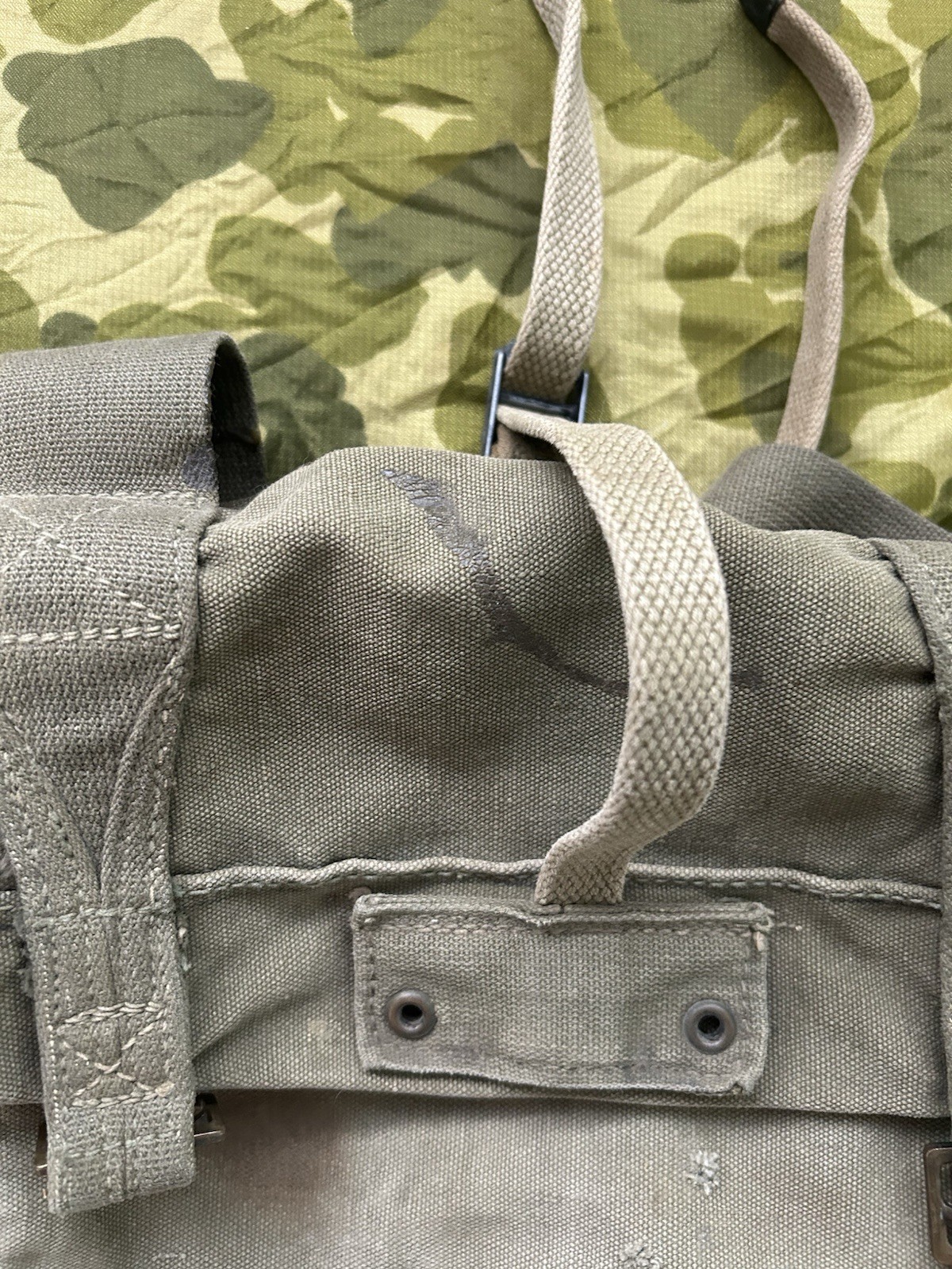 US M1945 Pack Vietnam War Era OD Green Field Pack USMC