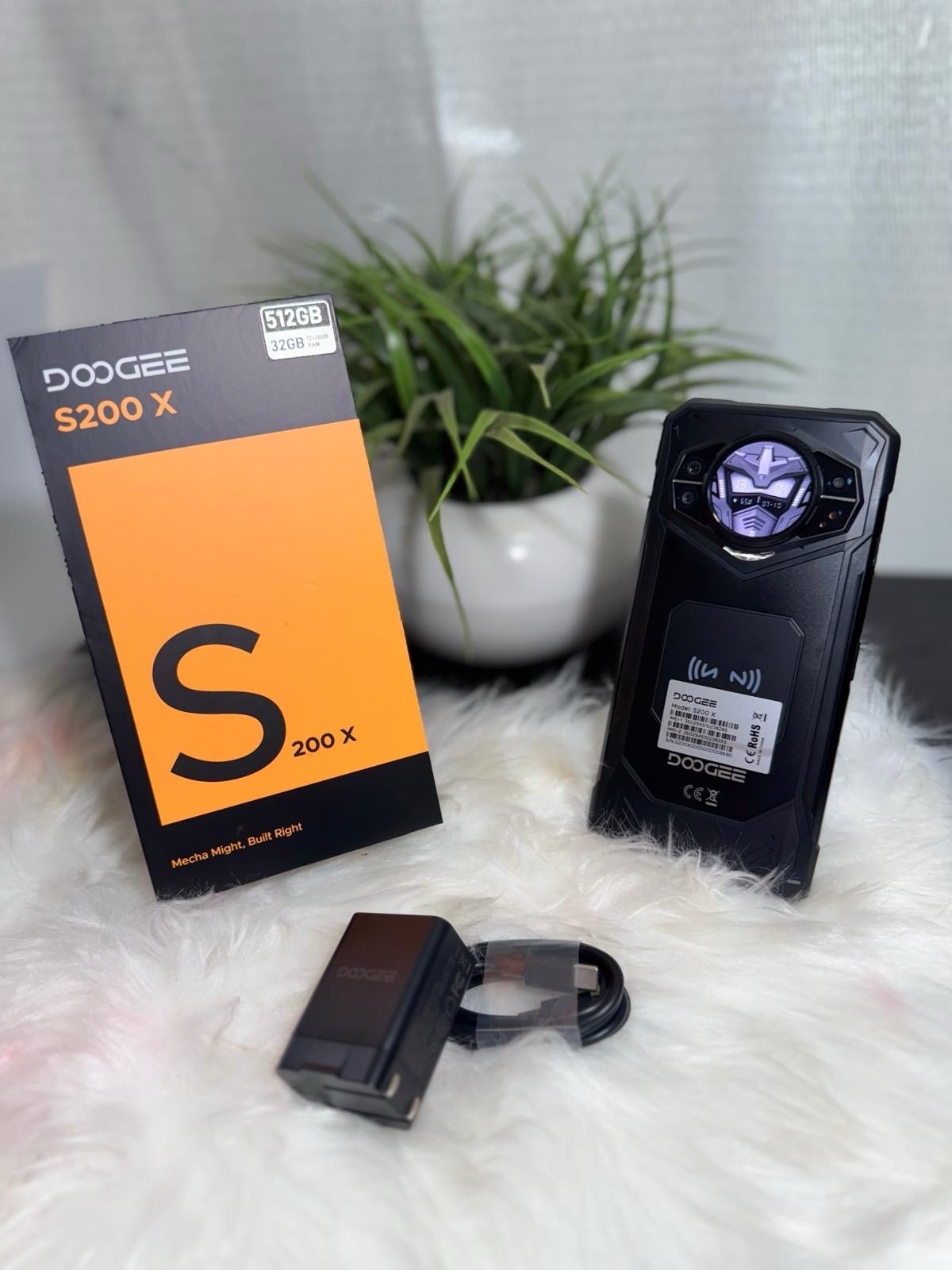 DOOGEE Rugged Phone S200 X5G 32GB+512GB/TF 2TB, Android 14, 1.32" AMOLED Screen