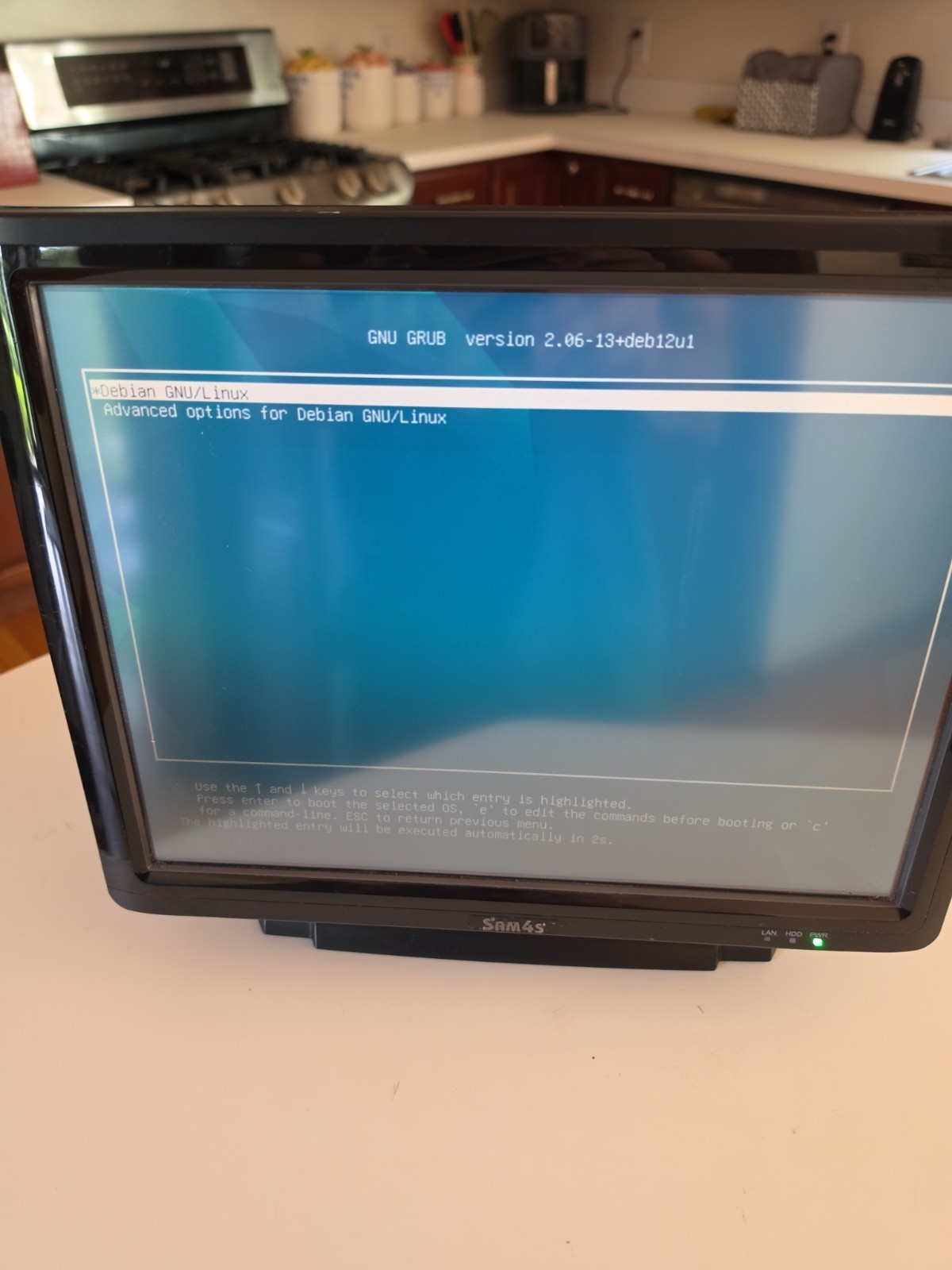 SAM4S SPT-4700 POS PosReady 7 Touchscreen - Powers On - AS-IS Untested