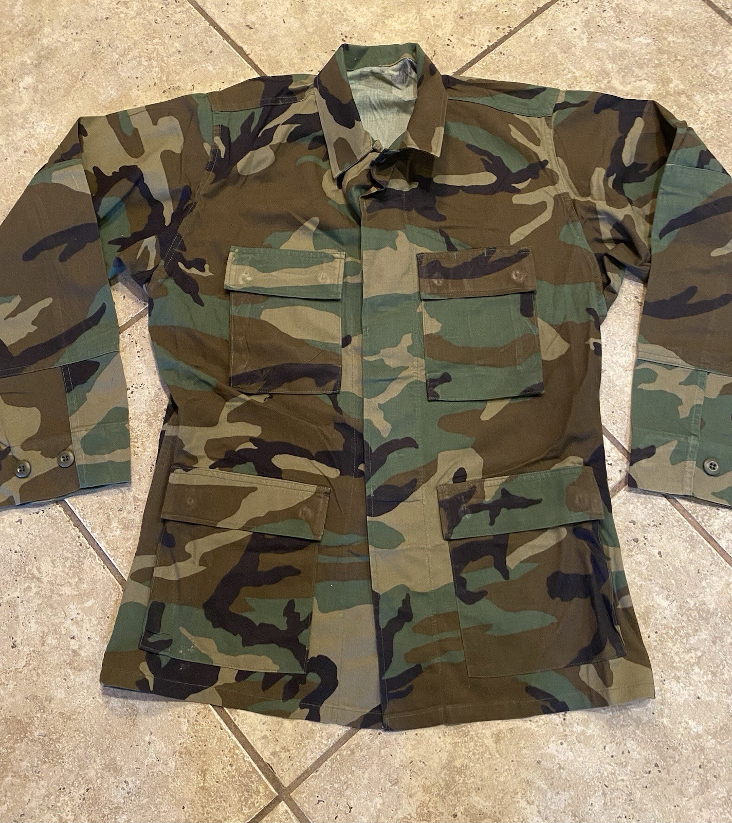 U.S. Army Woodland Camouflage Pattern Combat Coat Size Small Regular