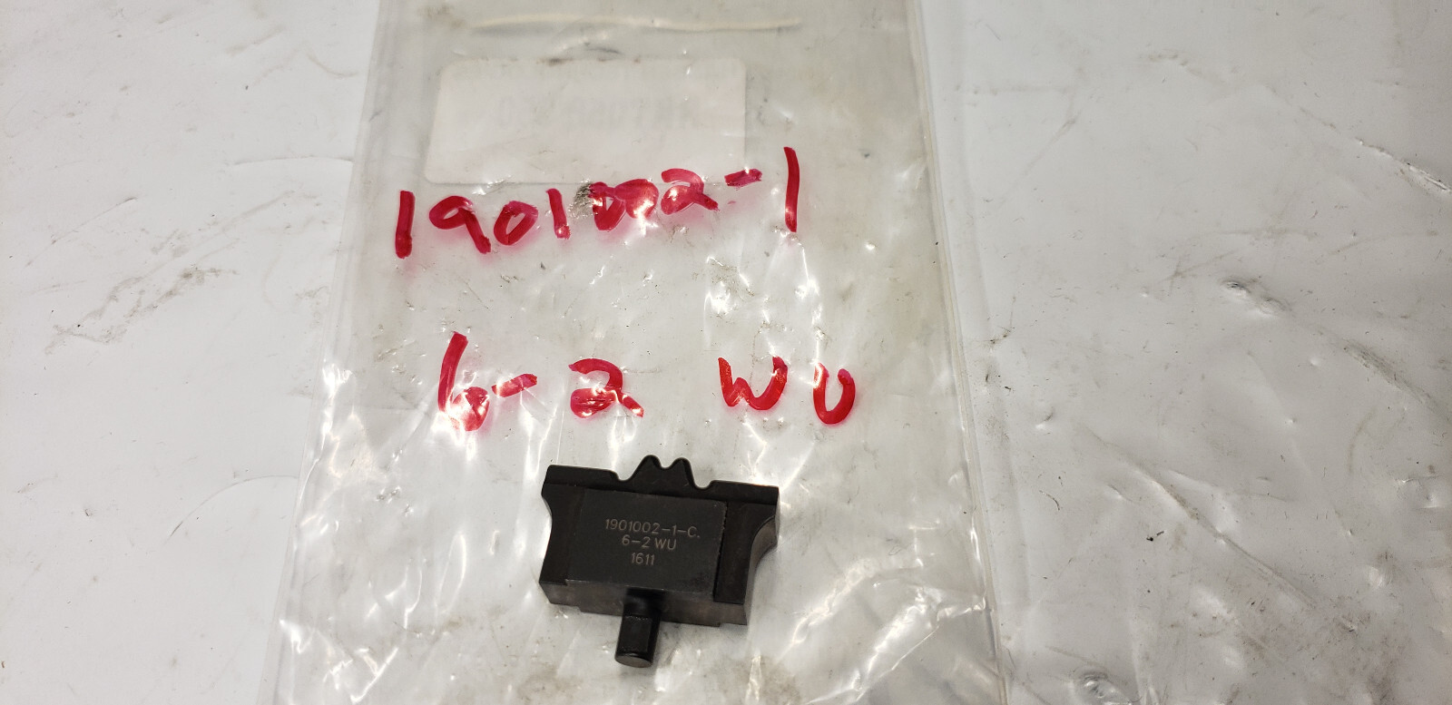 TE Amp 1901002-1  6-2 WU Indenter Solistrand  Die for Crimp Crimping Tool. NEW
