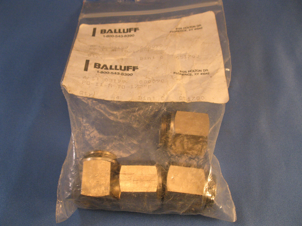 Balluff Fittings PG-11-M-TO-1/2"F fitting