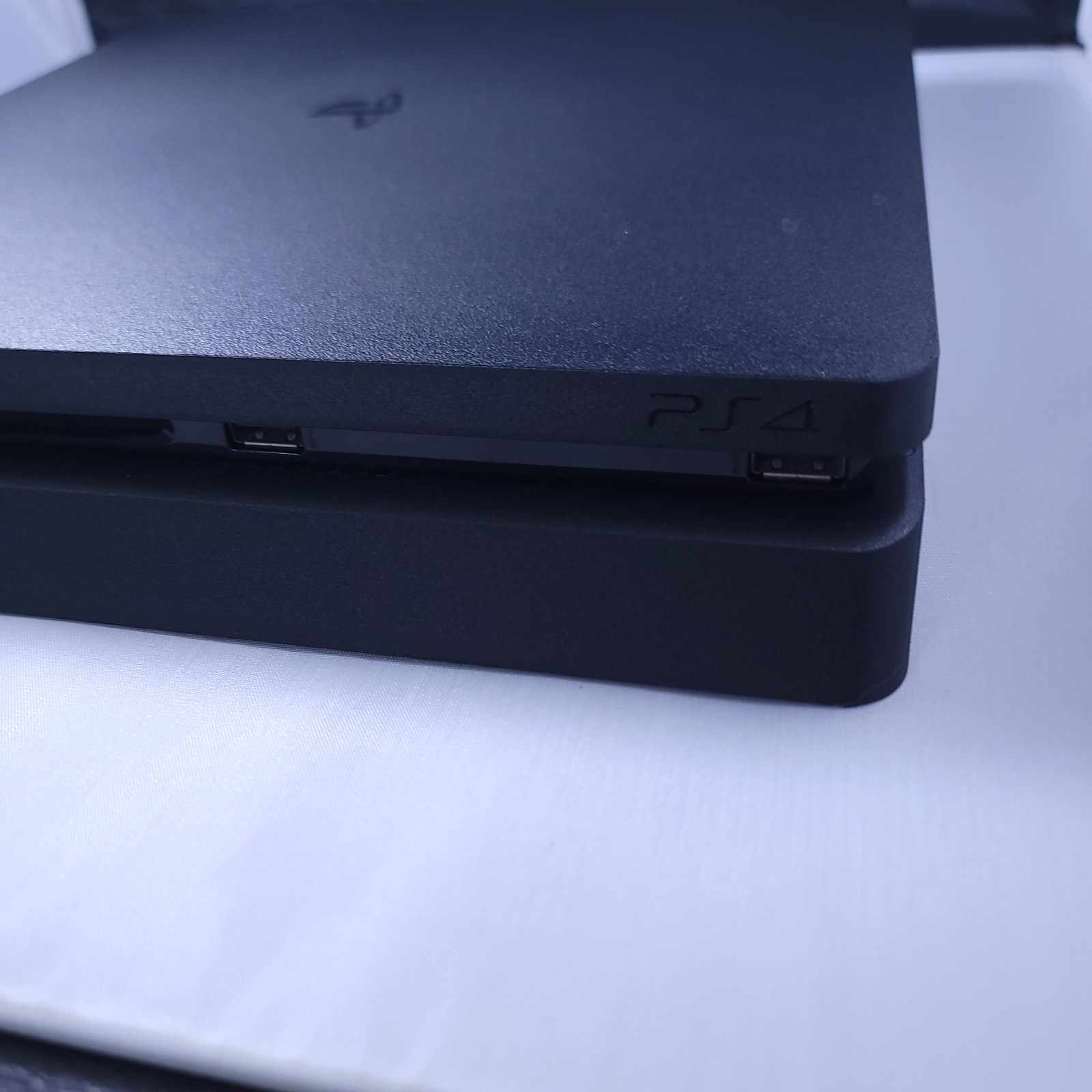 Playstation 4 Slim 1TB Console with box & controller - pre-owned