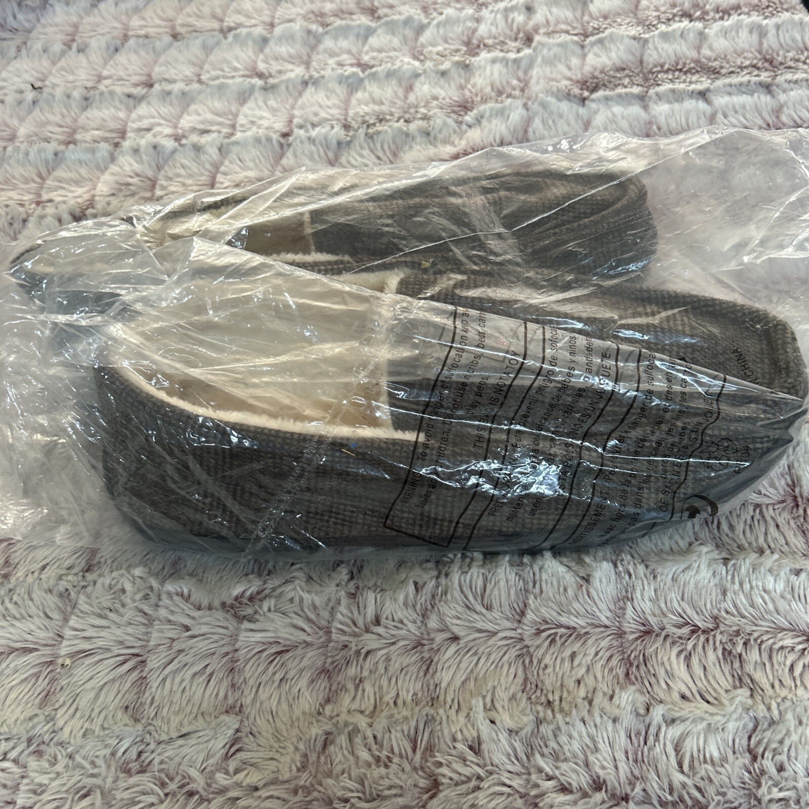 Ike Behar Men's Memory Foam Slippers size large. New