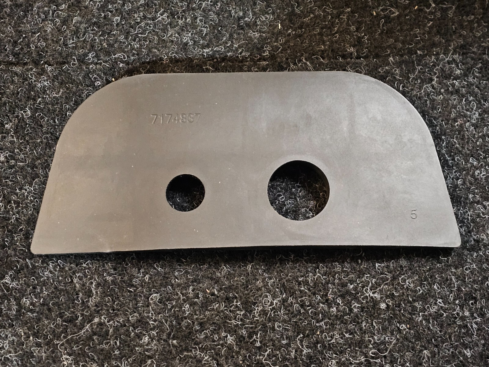 (QTY 2) Wiper Mount Gasket Black 7174837 Bobcat A770 S450 S510-CH10 S550