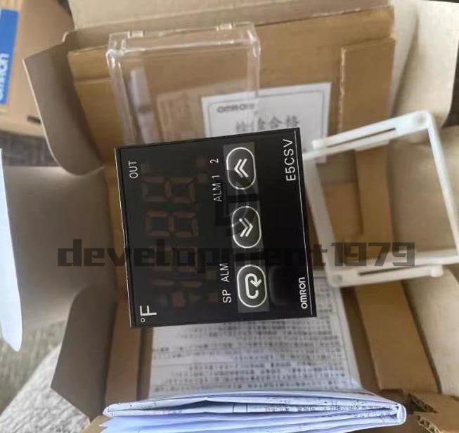 One Omron E5CSV-RT Temperature controller new