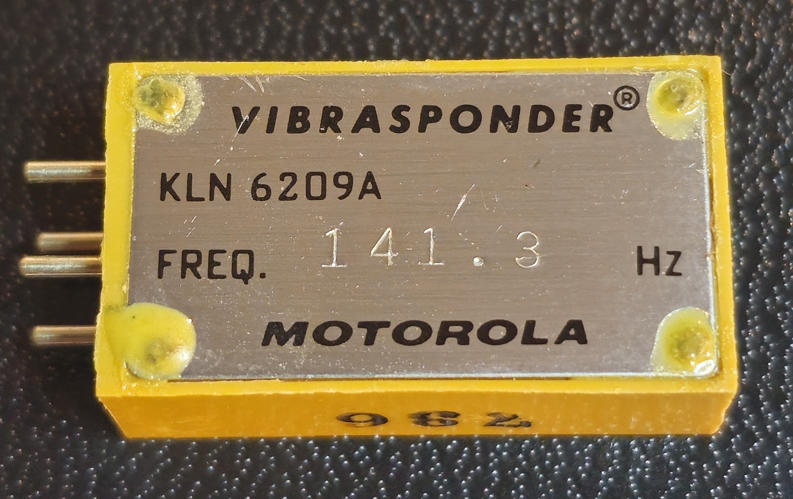 MOTOROLA VIBRASPONDER KLN6209A  141.3 Hz