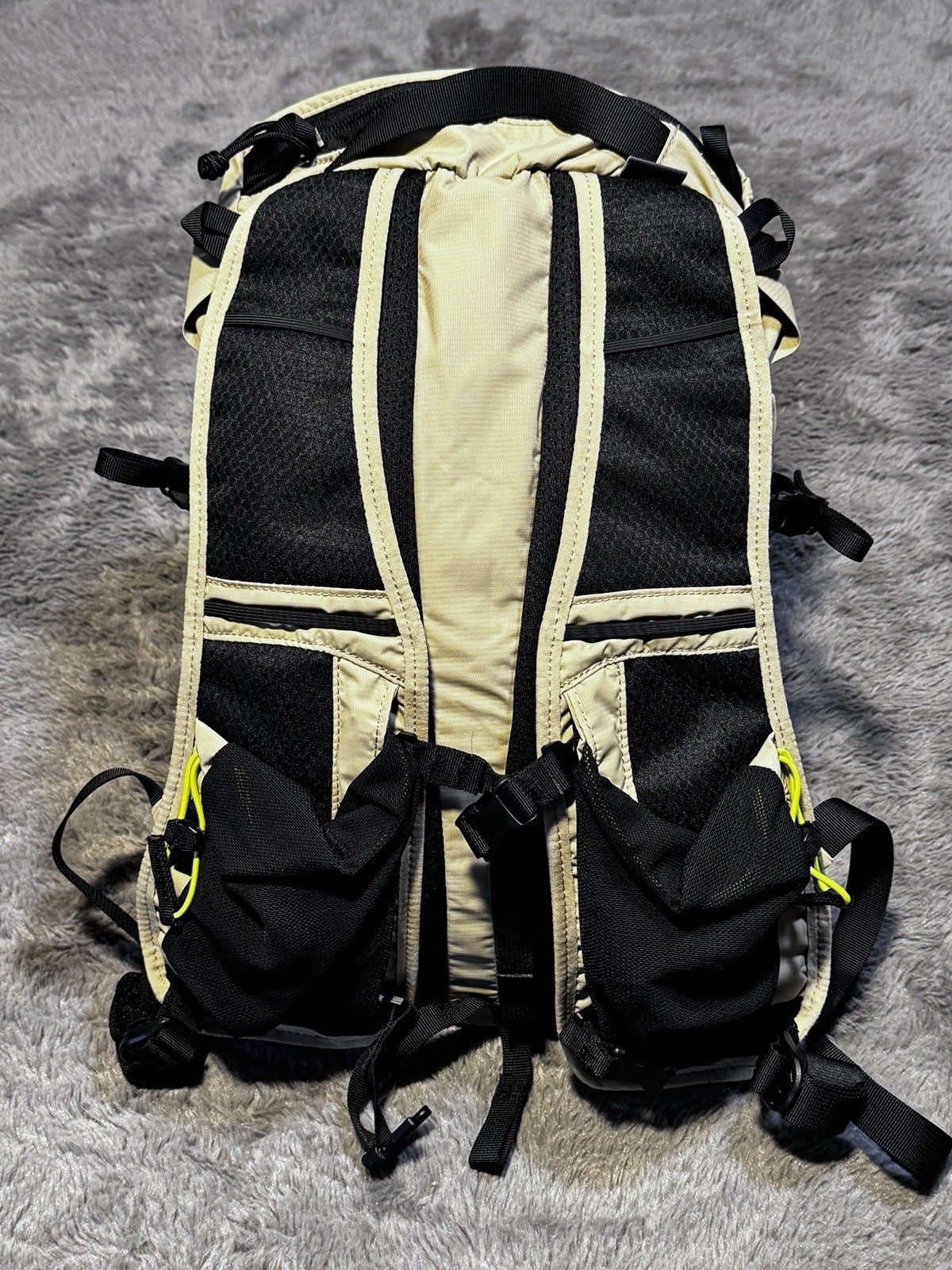 Mistery Ranch Gallagator 10-Hummus Dobby Beige Backpack Hike Travel Cycling,￼￼￼￼