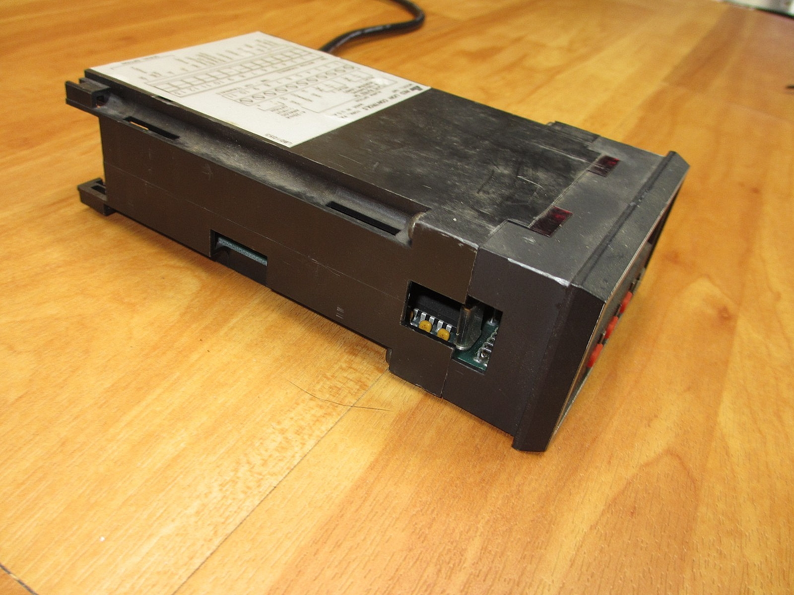 Red Lion Controls IMP20102*USED POWERS UP* Panel Meter