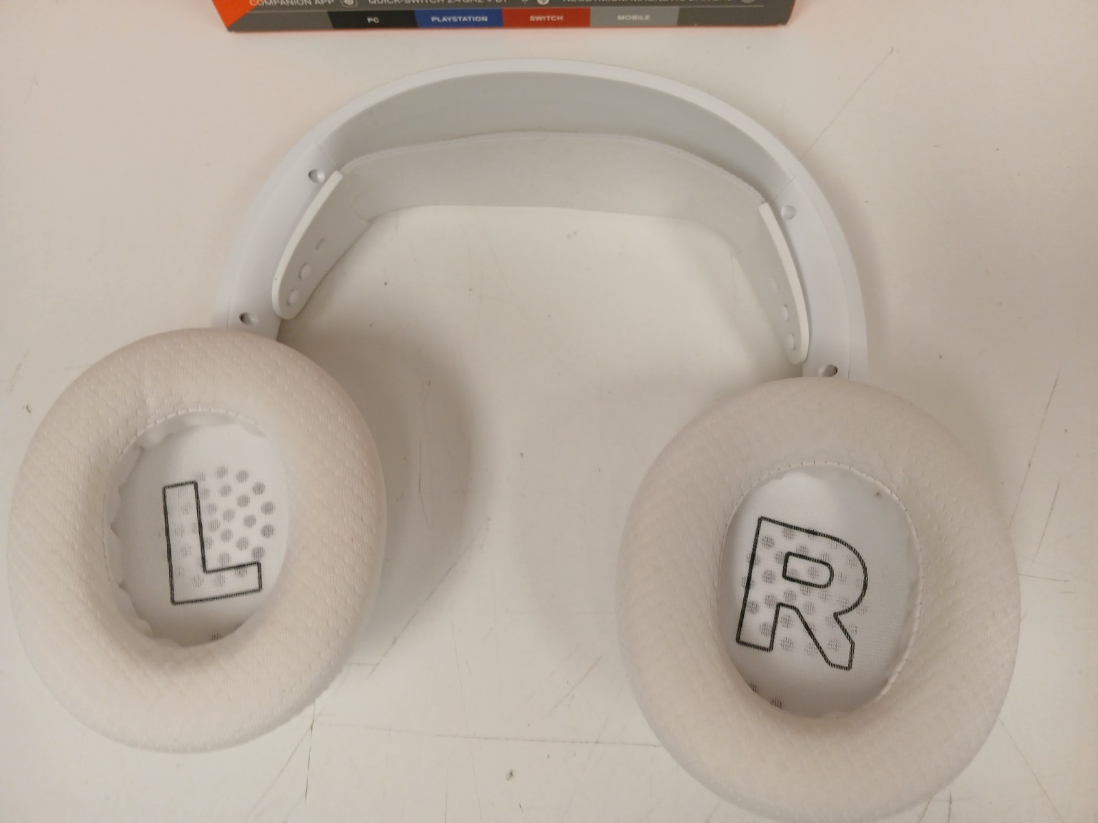 SteelSeries Arctis Nova 5 Wireless Gaming Headset, White
