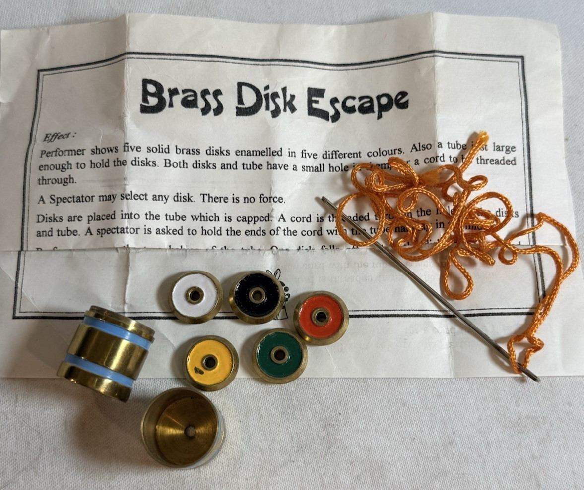 Vintage Brass Disk Escape - Close-Up Magic Trick, Mentalism, Psychic