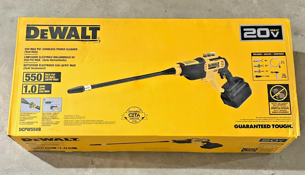 *BRAND NEW* DEWALT 20V MAX 550 PSI cordless power CLEANER (Tool only) (DCPW550B)
