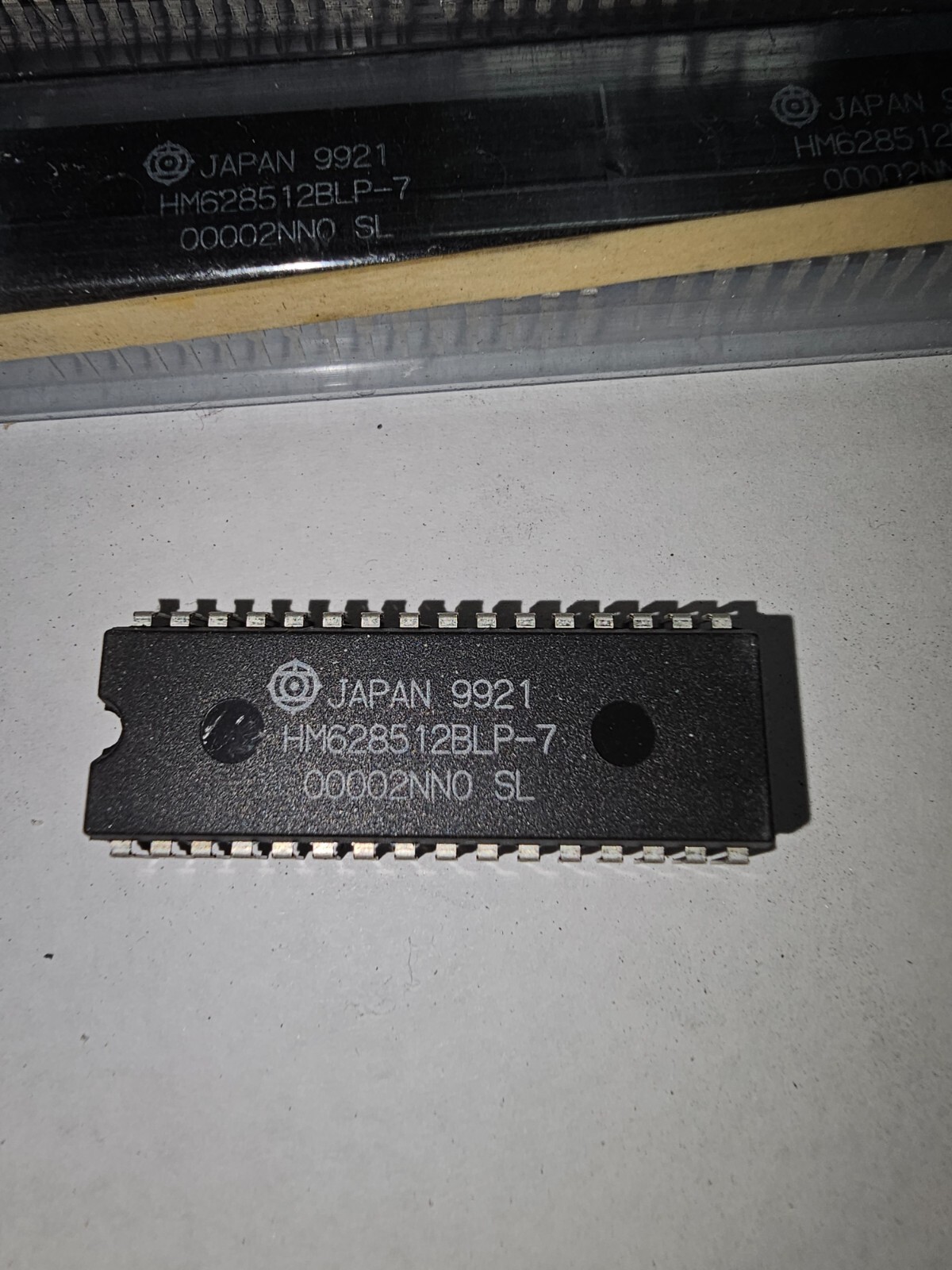 HM628512BLP-7 HM628512BLP DIP-32 Ram used in Panasonic POS and other devices NEW