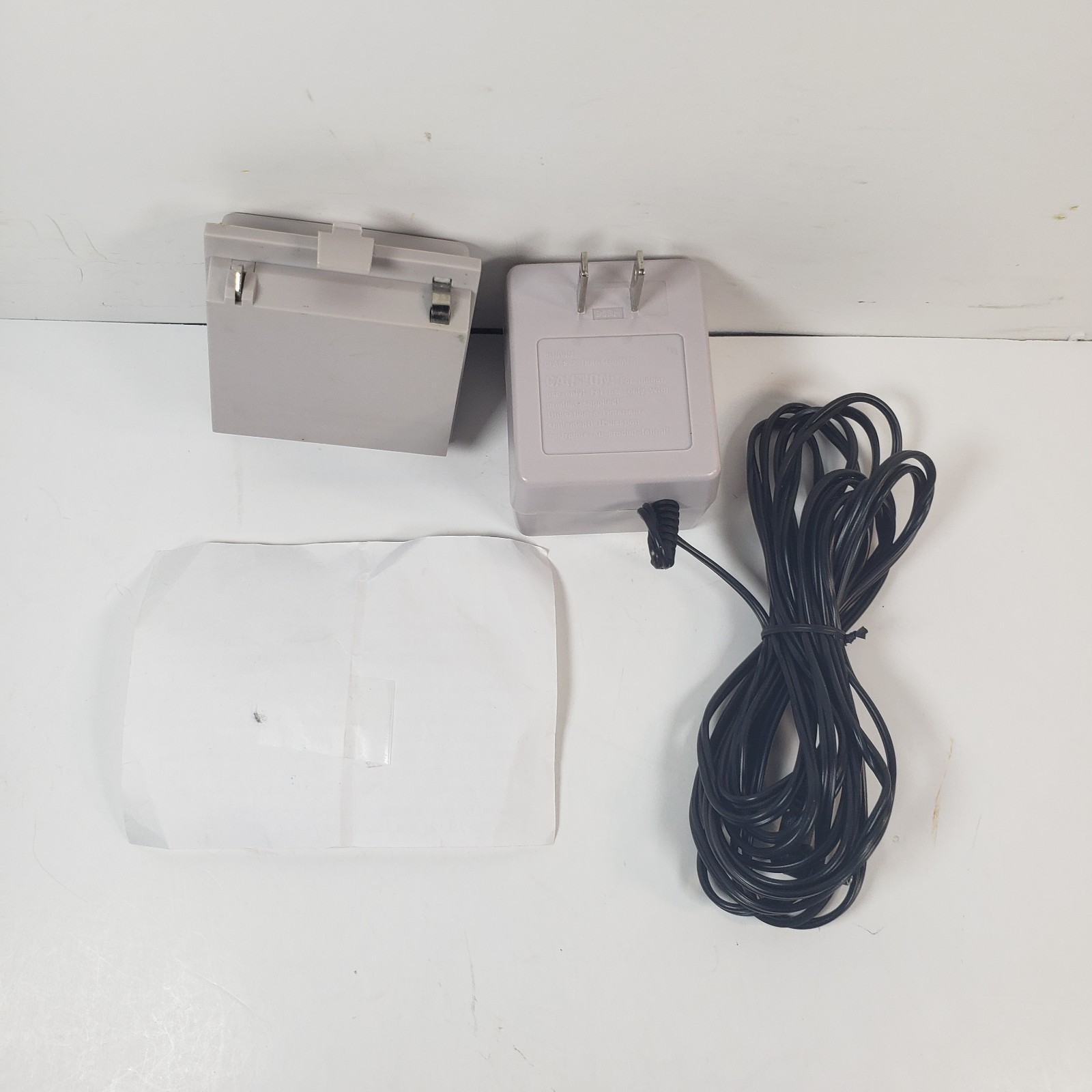 Mad Catz Gameboy Rechargeable Power Clip - E12002 Working Perfectly
