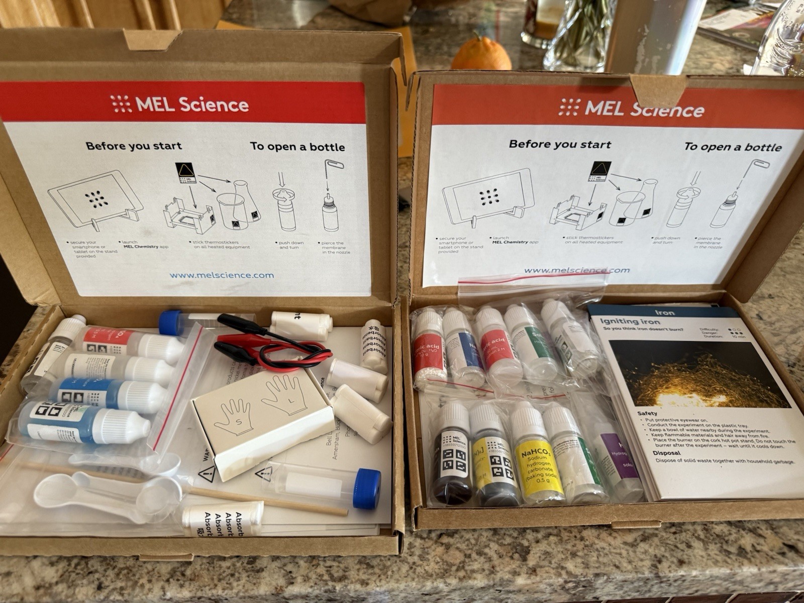 MEL Chemistry Starter Kit w/VR, 3 NIB Experiments Extras +10
