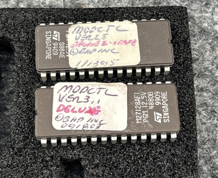 Lot Of 2 - MicroElectronics M27128AFI Micro Chip PGM 12.5V nEW