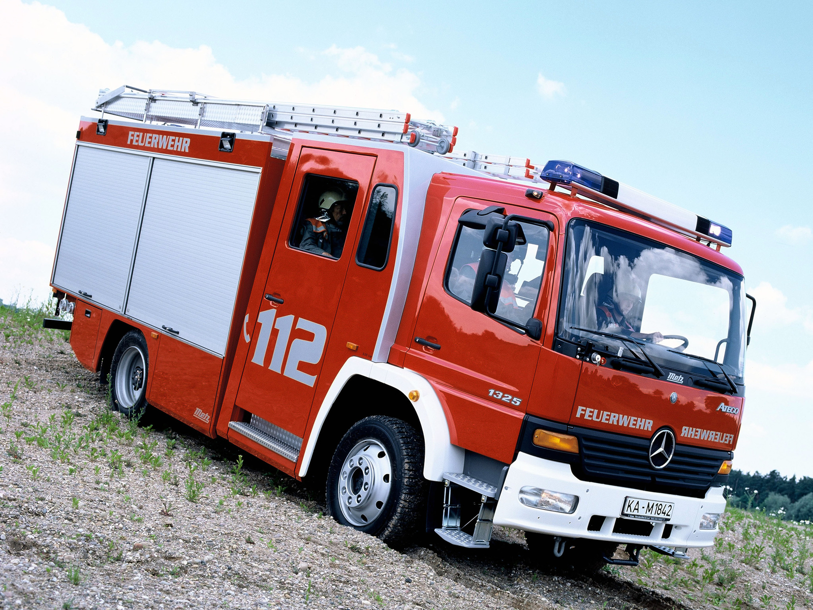 Cars 1998 mercedes benz atego 1325 feuerwehr metz Desk Mat Stitched
