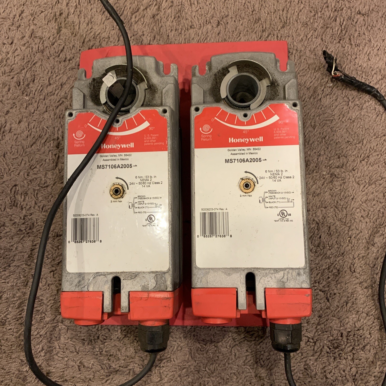 Lot Of 2 Honeywell MS7106A2005 24 Volt Damper Actuator Used