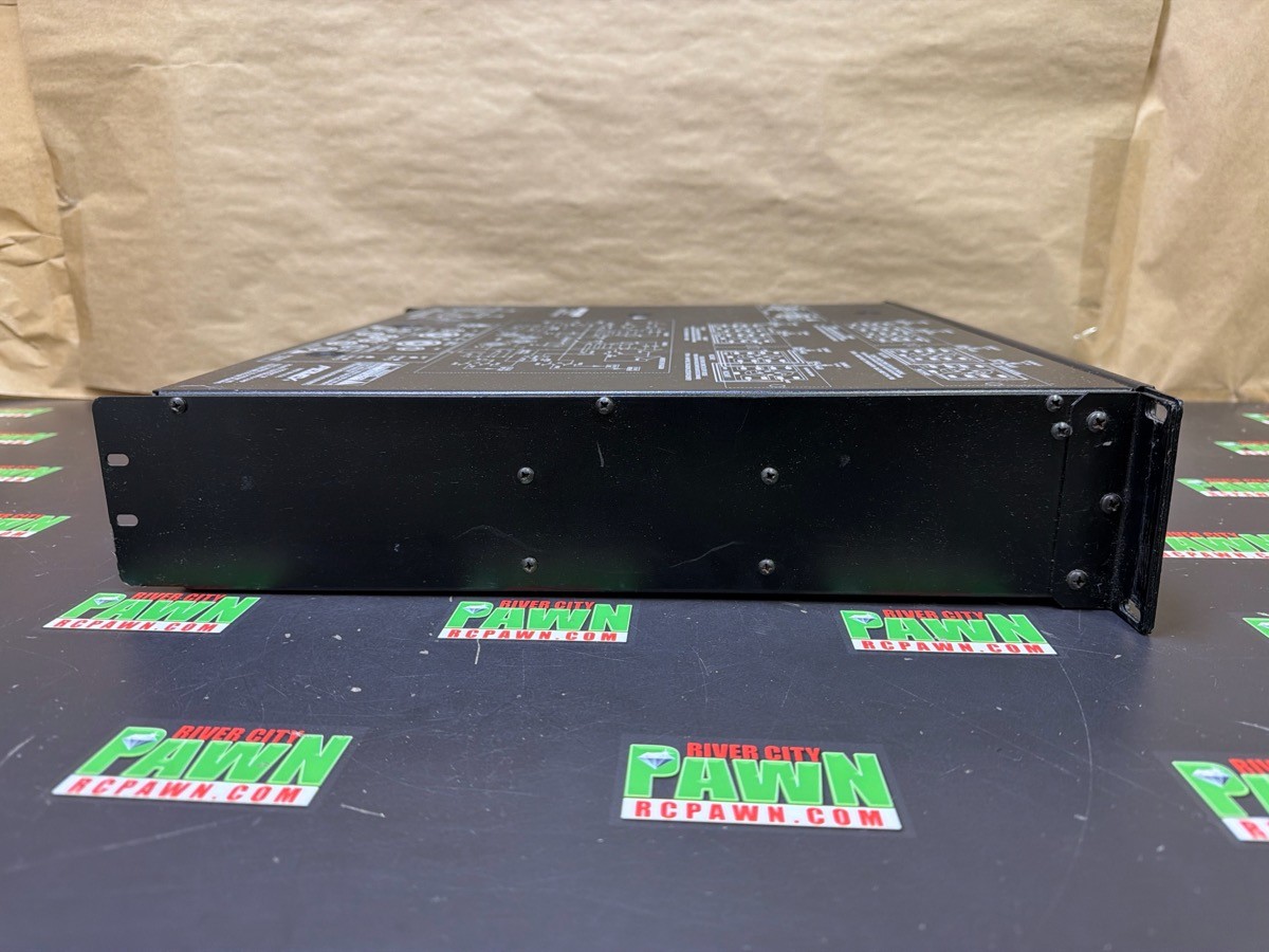 PEAVEY CS800S rack gear power amplifier (R7A016052)