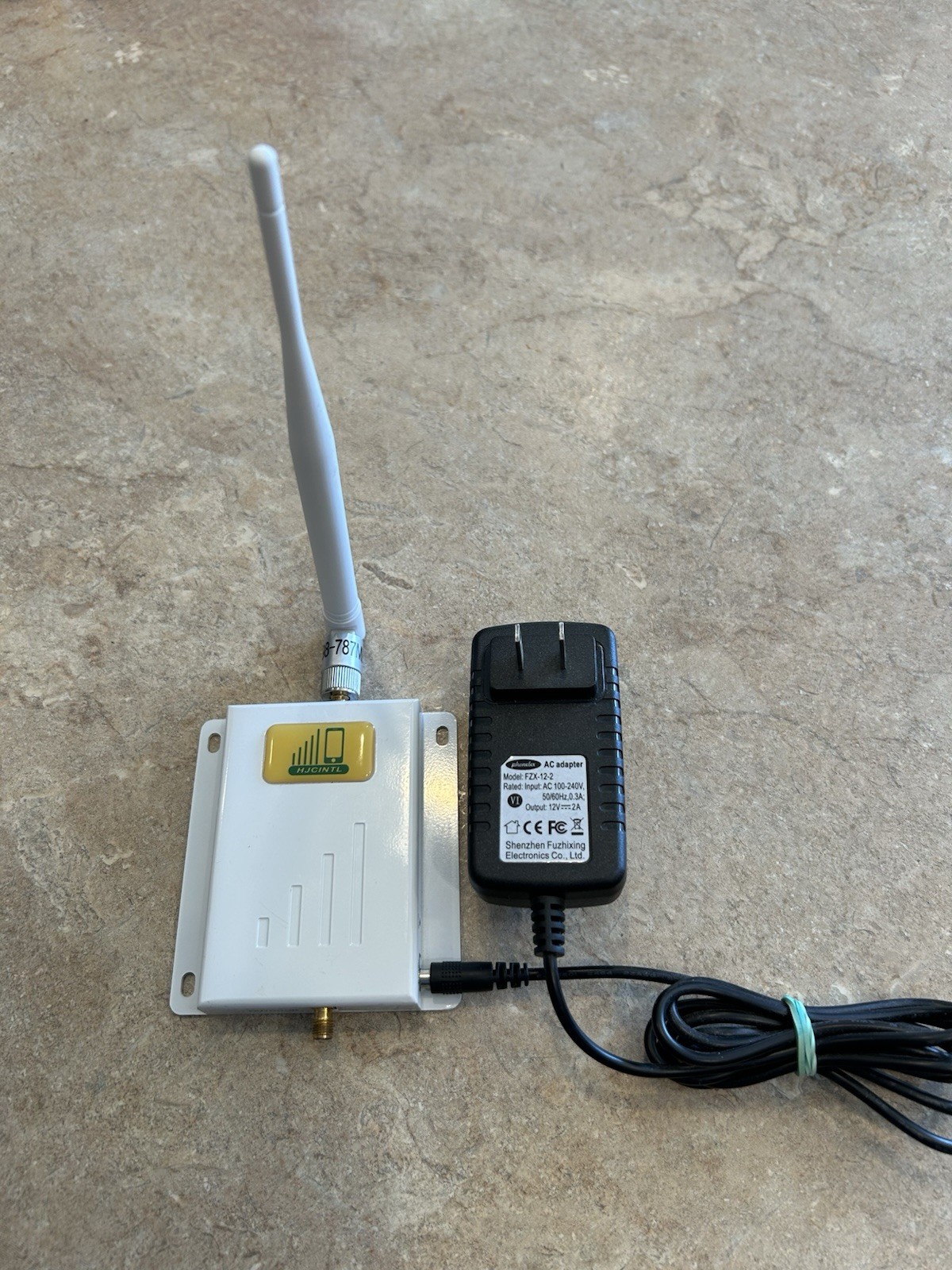 Hjcintl PLX-WV70 Cell Phone Signal Booster 776-787MHz UL 746-757 MHz DL White