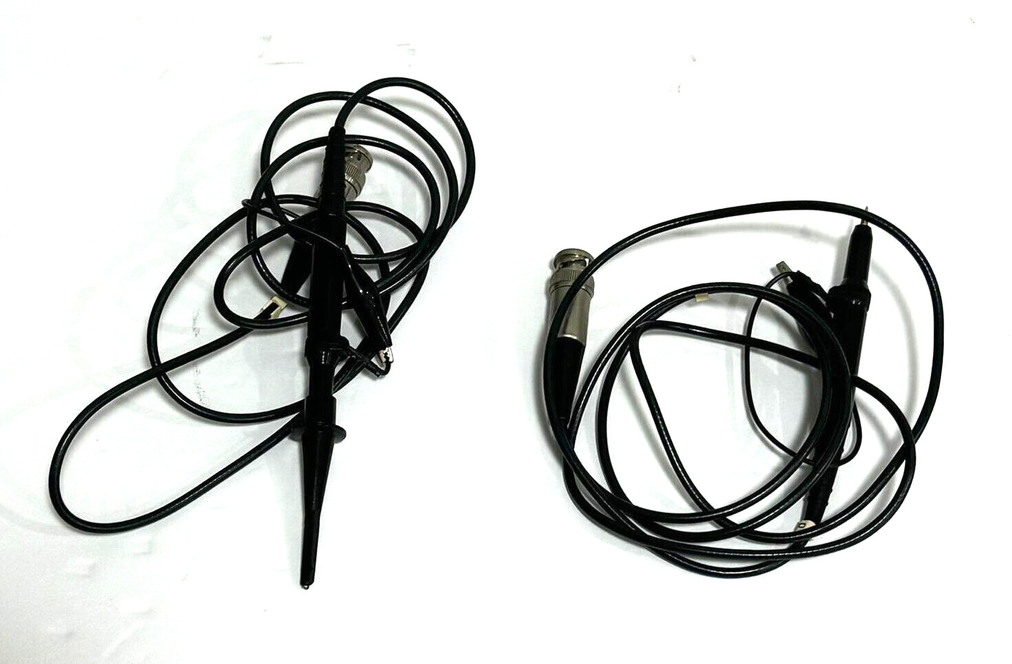 Lot of 2 Beckman Industrial Test Leads X1 / X10 50/60MHz Probe