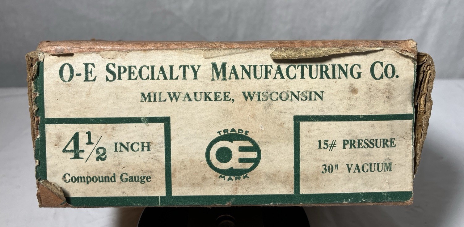Vintage 4 1/2” Compound Gauge 15# Pressure 30’ Vacuum O-E Manufacturing Co. USA
