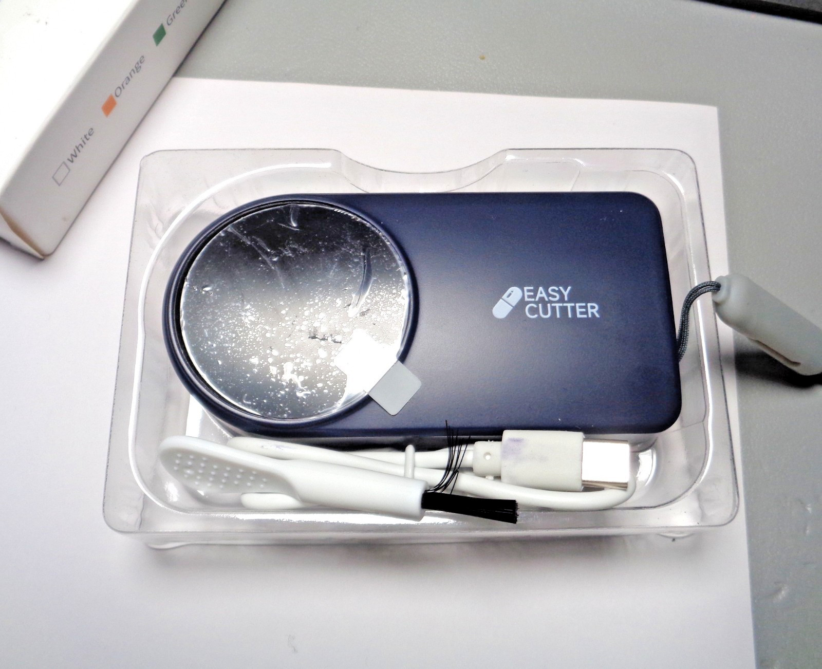 Pro U | V C-Pill Cutter - Luminescent LED Status Light 3-25mm Adjustable Blades